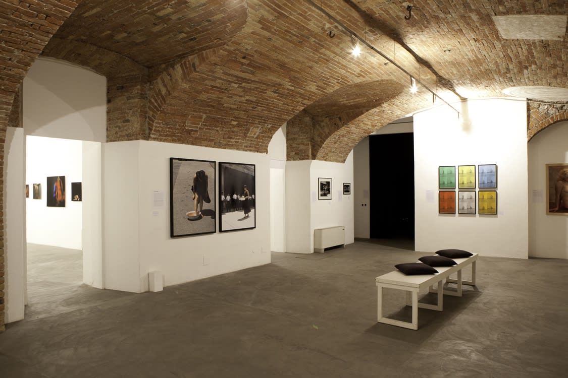 PhotograpHER - women taking photos of women