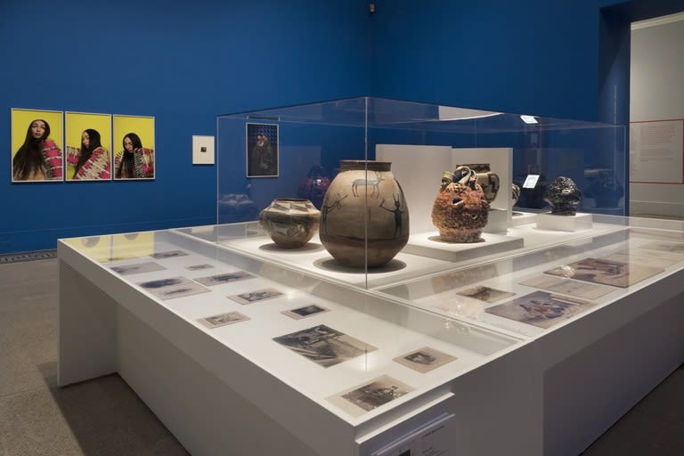 Jeffrey Gibson, WHEN FIRE IS APPLIED TO A STONE IT CRACKS