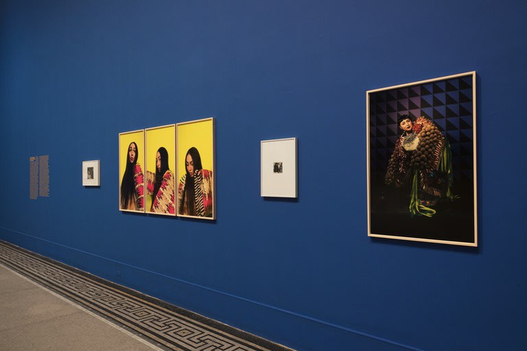 Jeffrey Gibson, WHEN FIRE IS APPLIED TO A STONE IT CRACKS