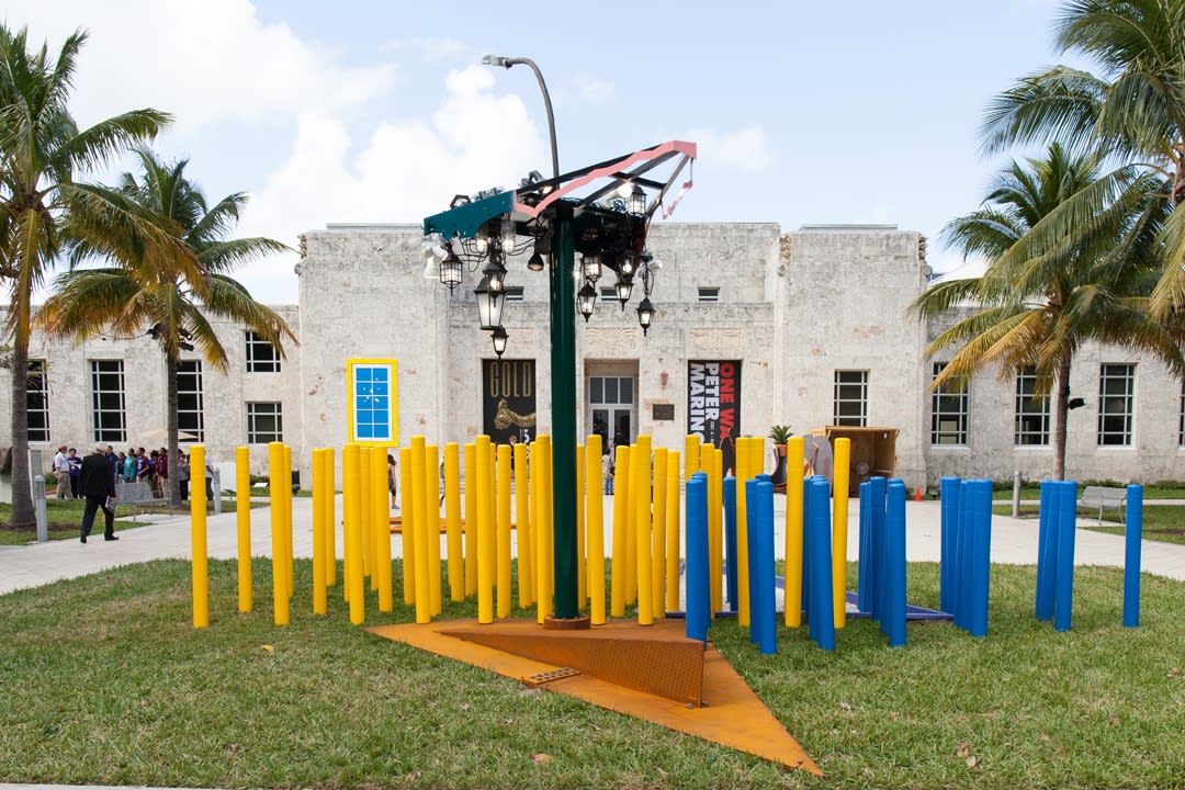 Jessica Stockholder, Angled Tangle, 2014