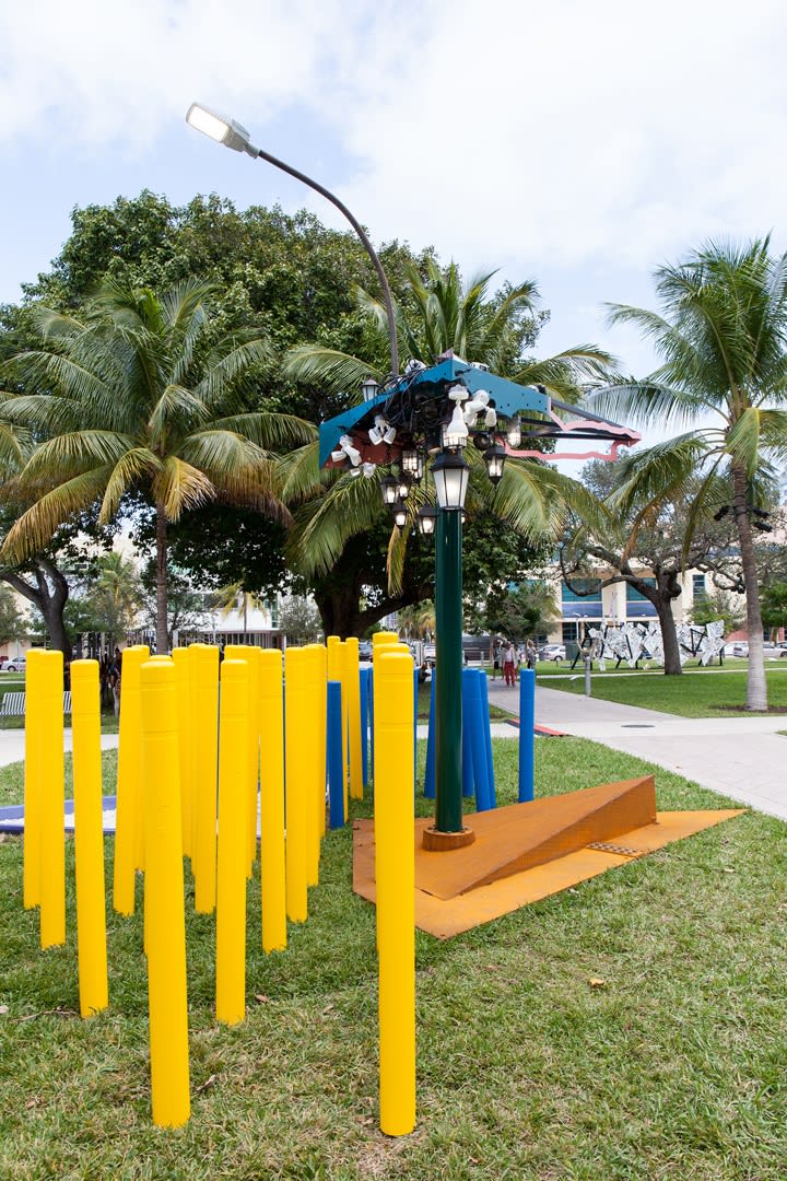 Jessica Stockholder, Angled Tangle, 2014