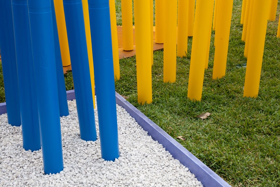 Jessica Stockholder, Angled Tangle, 2014