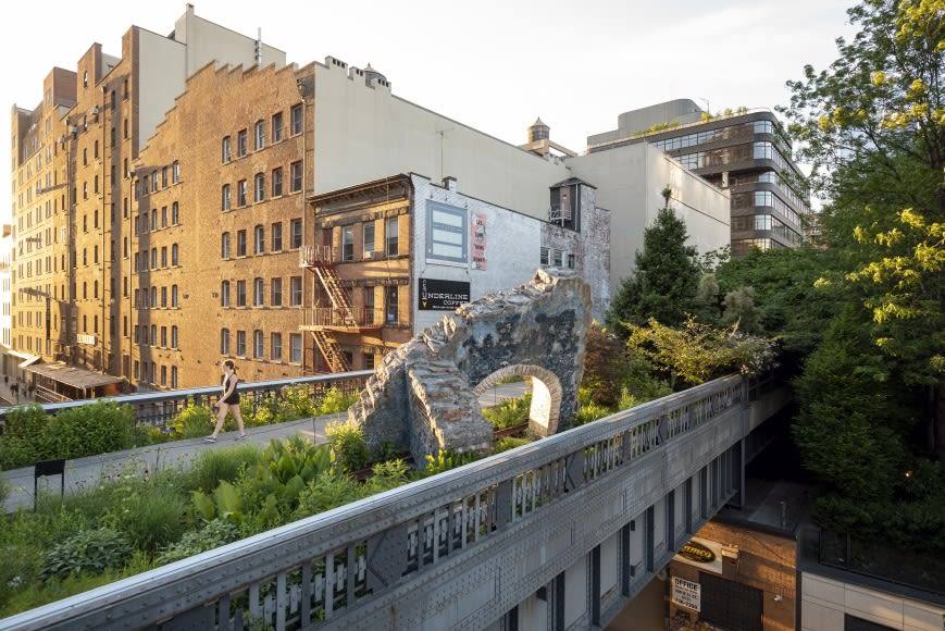 Firelei Báez, On the High Line En Plein Air
