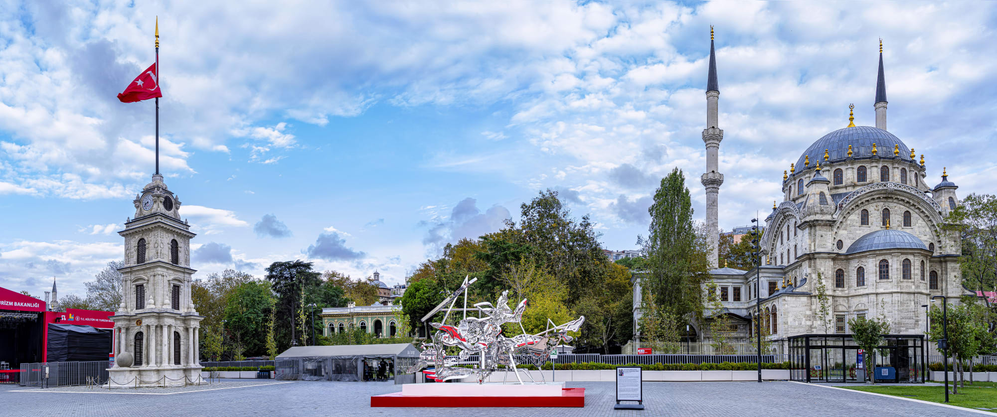 Tomokazu Matsuyama in The Istanbul Biennale