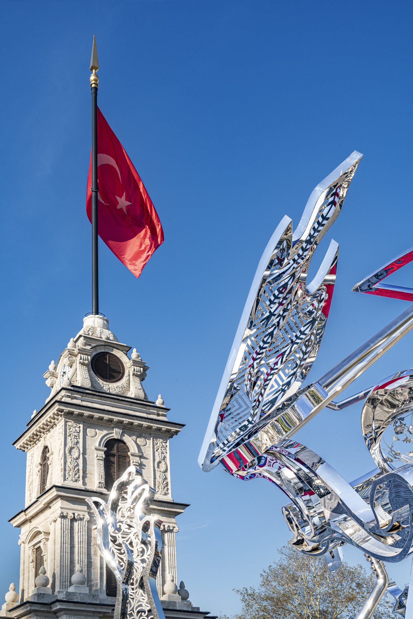 Tomokazu Matsuyama in The Istanbul Biennale