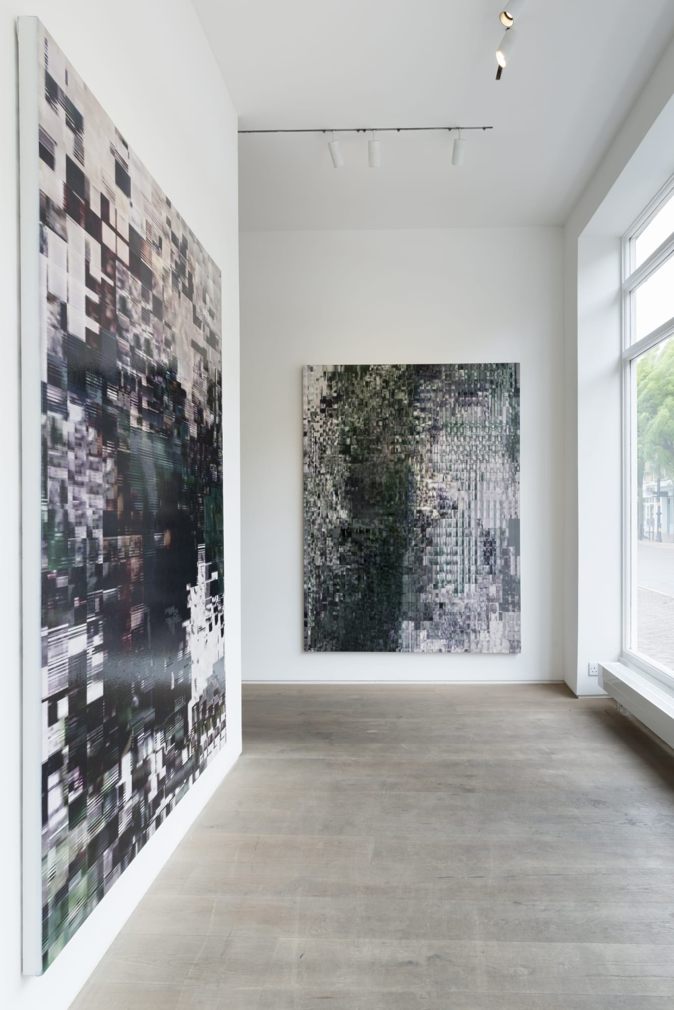 Sheree Hovsepian | Konrad Wyrebek