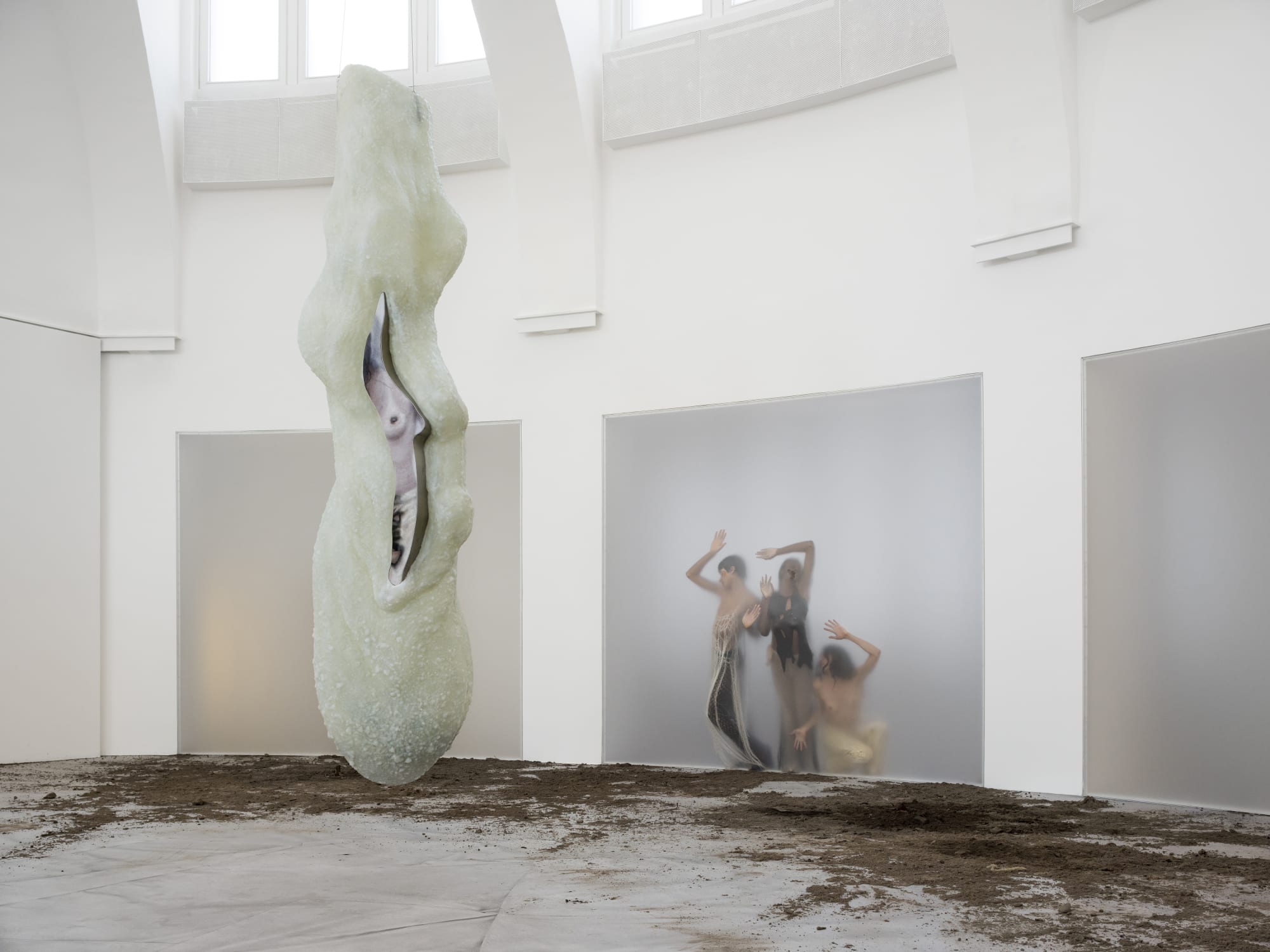 KLÁRA HOSNEDLOVÁ exhibition and performance view, To Infinity, Kestner Gesellschaft, Hanover, 2023