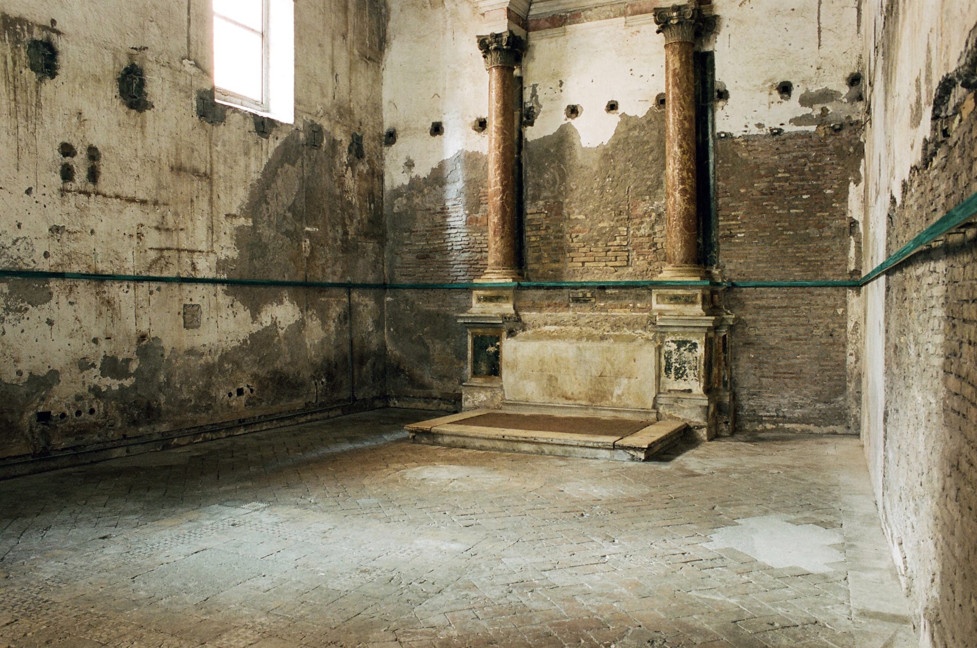 BROOK HSU exhibition view, Sant'Andrea de Scaphis, Rome, 2023 Photo: Alessandro Cicoria and Valeria Giampietro