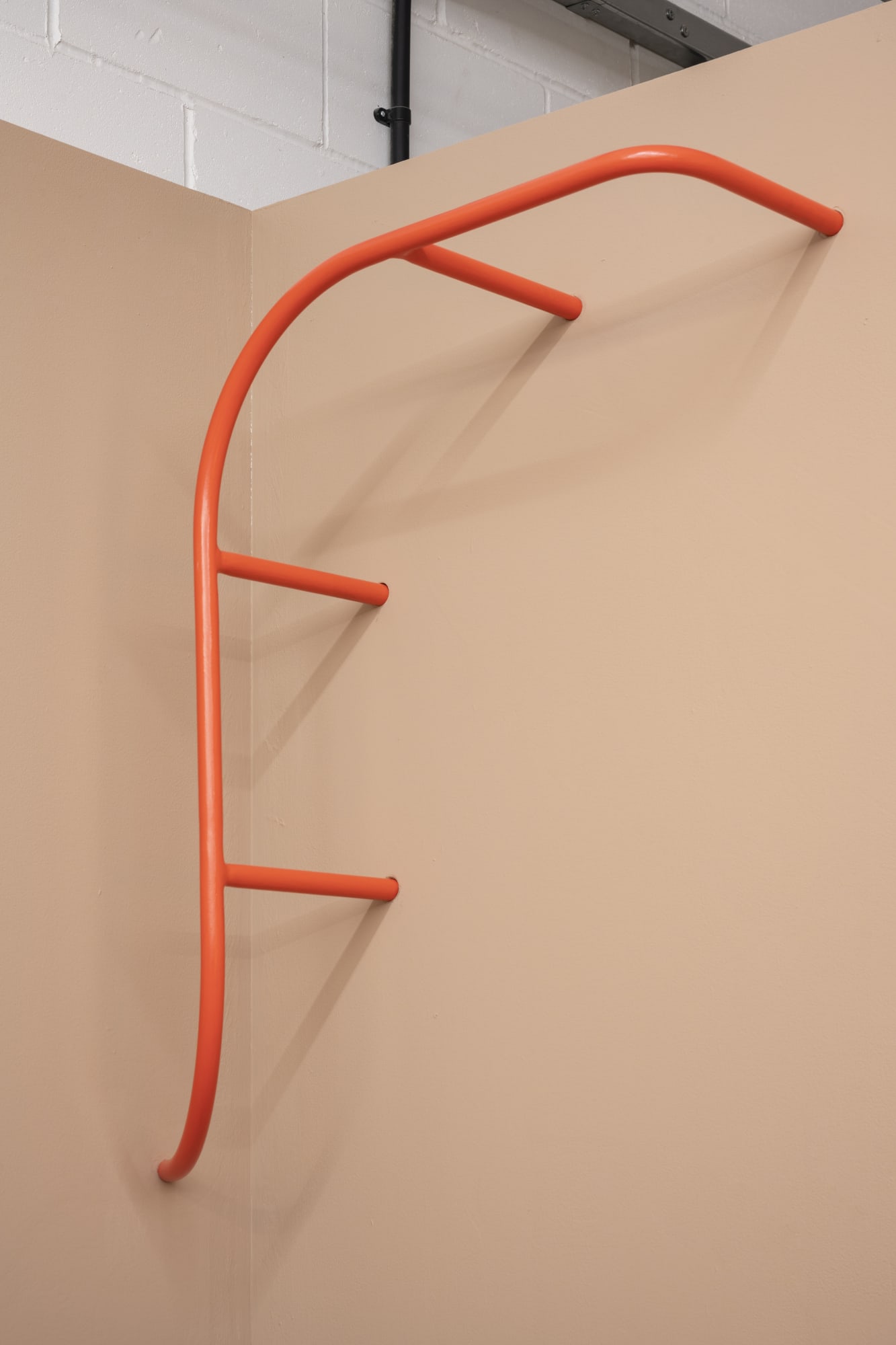 Mike Cooter Guidance (creeper), 2022 Hand-painted steel in one part