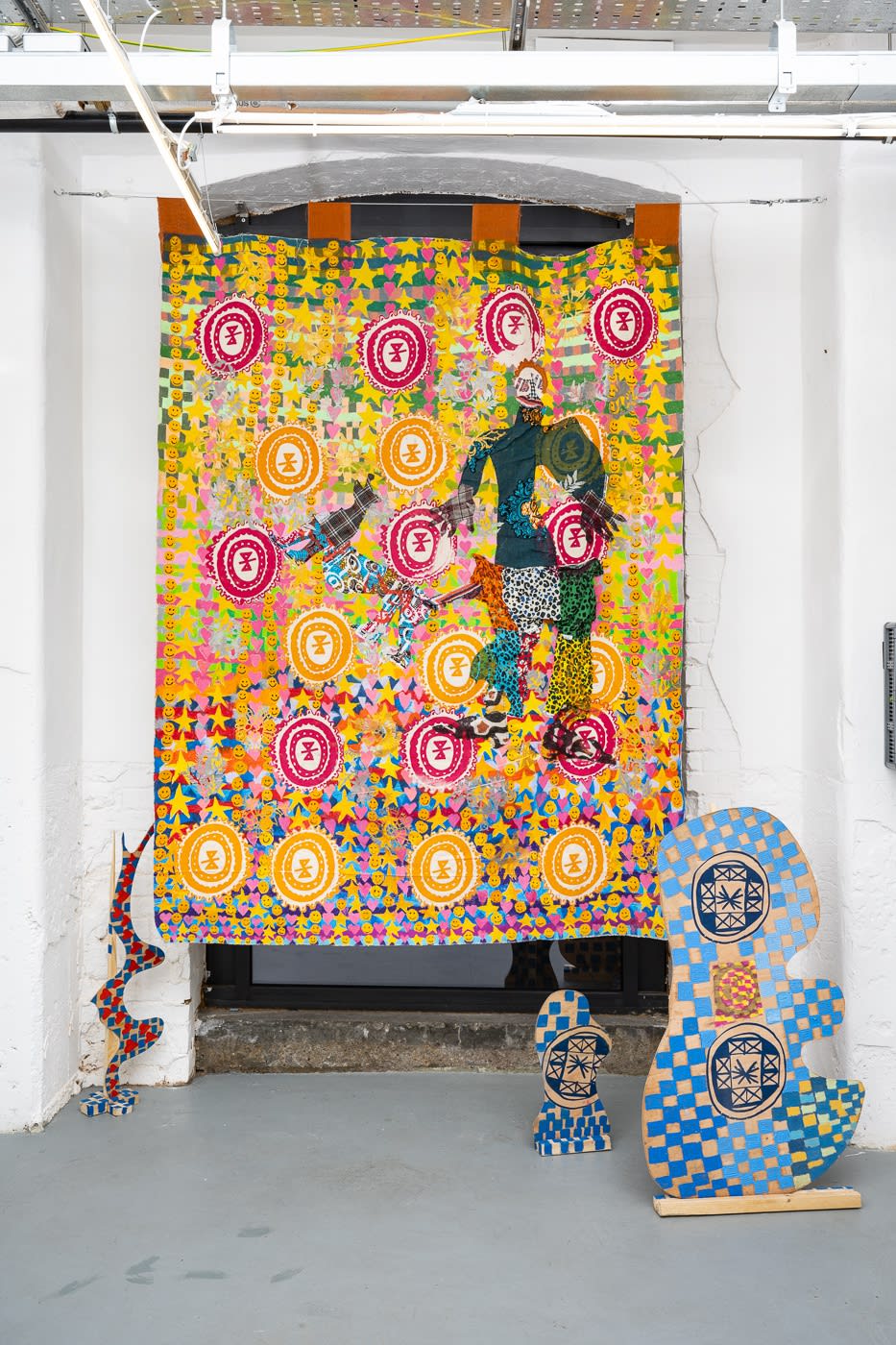 Abi Ola Smiley Face, 2022 Oil, oil pastels, acrylic, fabrics, and screen print on loose canvas 185 x 200 cm