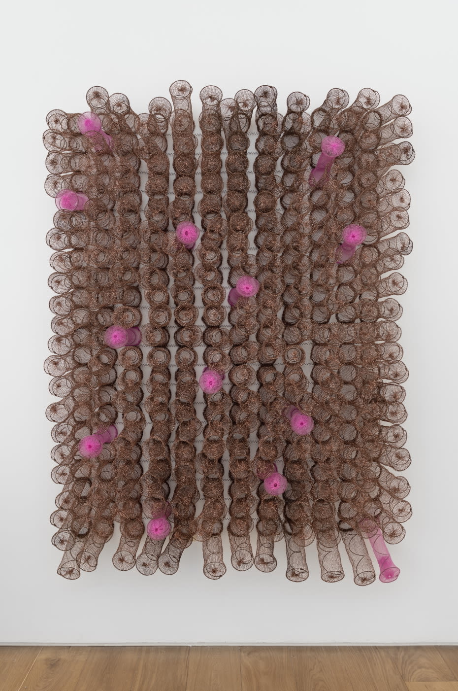 Bronwyn Katz |garu |’amiros, 2022 Salvaged bedspring, pot scourers, spirits of salt, and wire