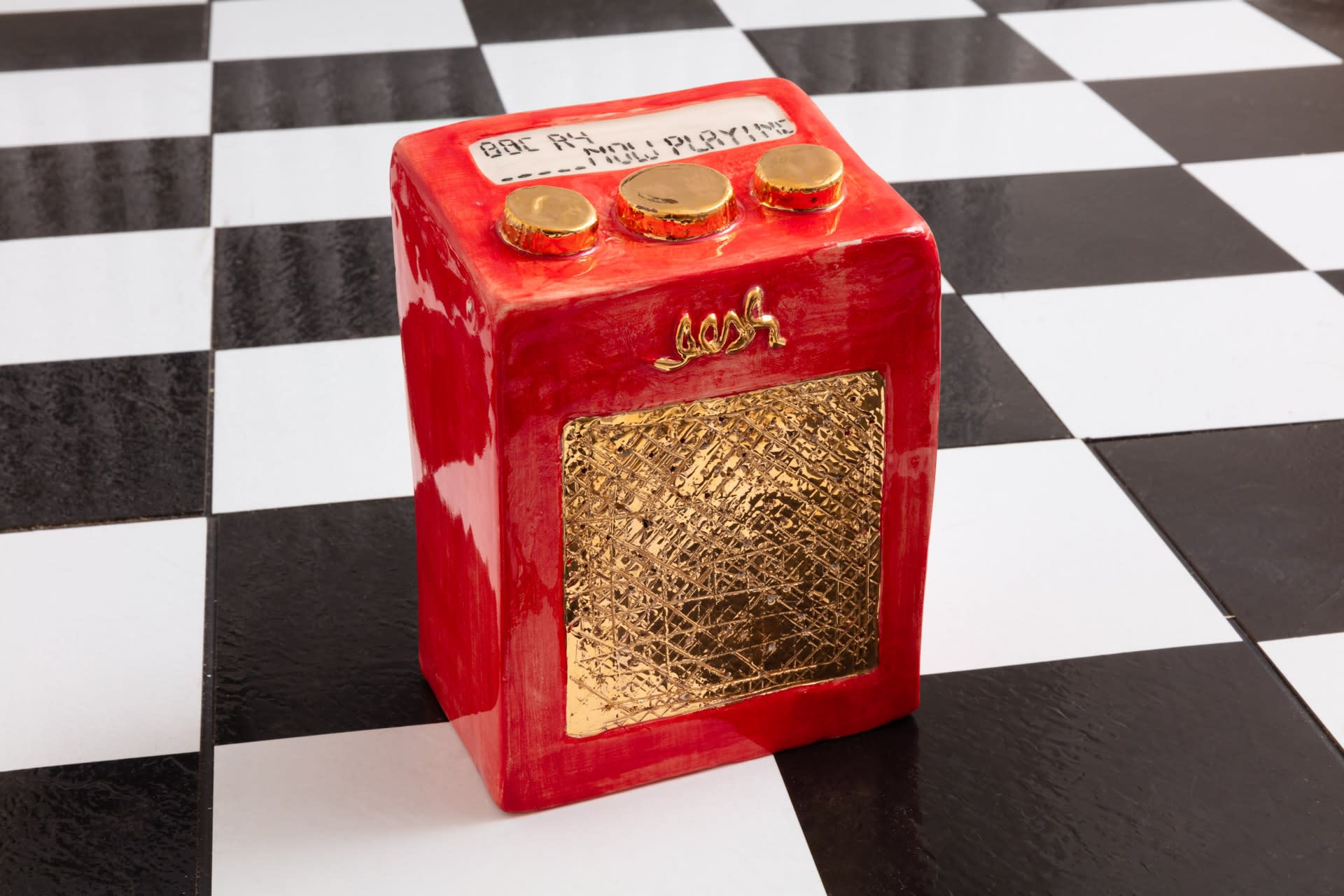 Alma Berrow AB FM, 2023 Earthenware