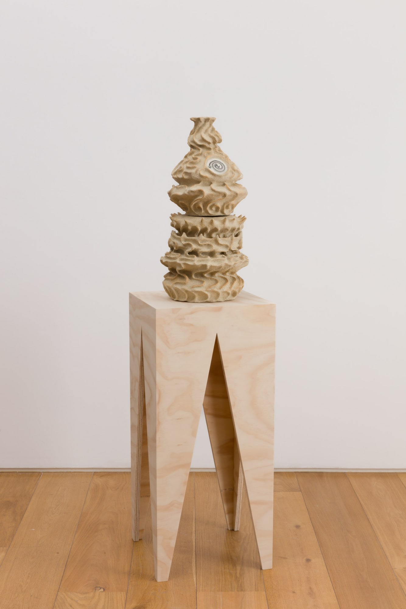 Ayla Tavares another star the size of your hand, 2024 Graphite and resin on ceramic
