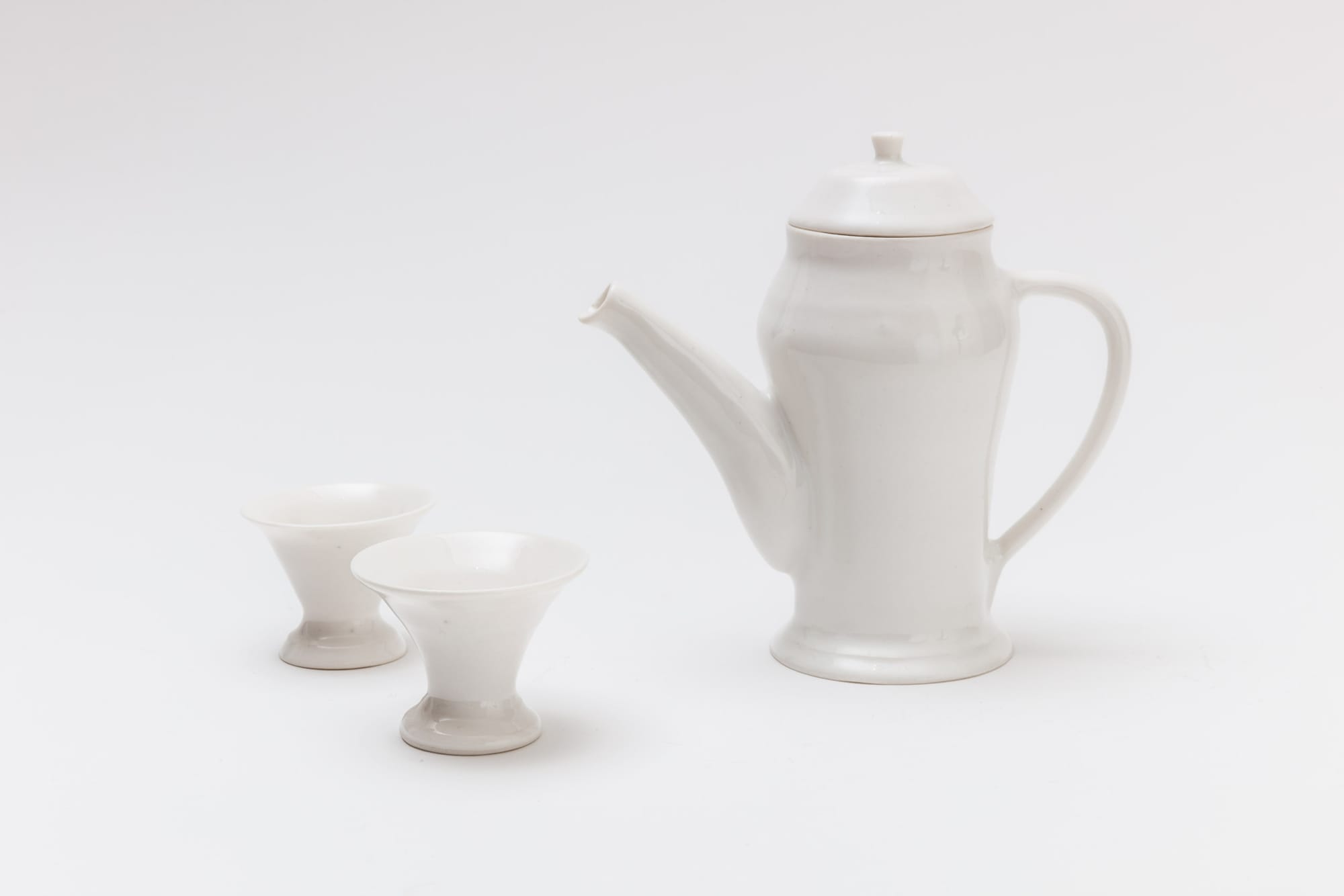 Jenny Min Teapot and Cups, 2025 Ceramic