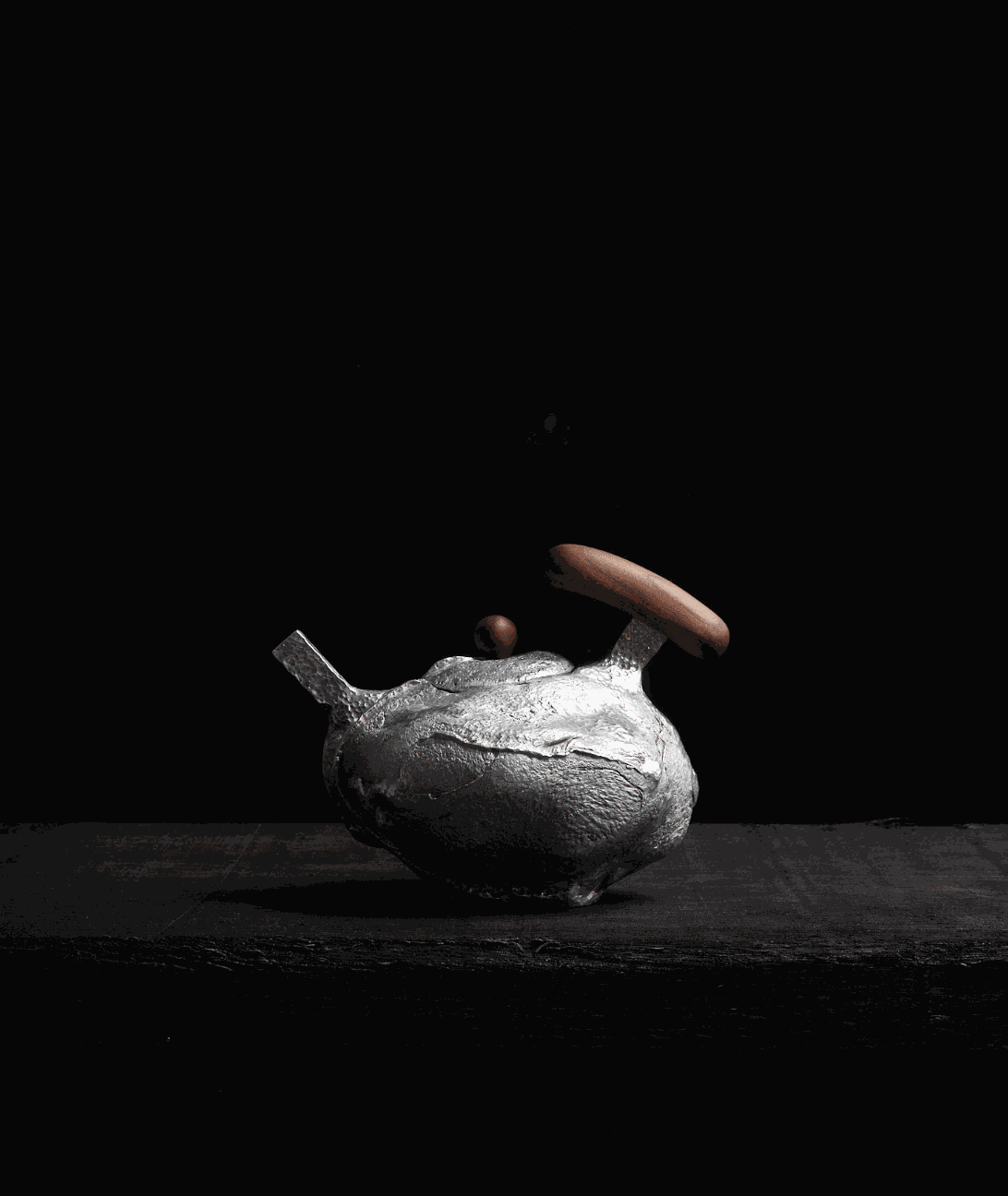 Cultivation Objects Pyroclast Teapot Cast aluminum and cherry wood