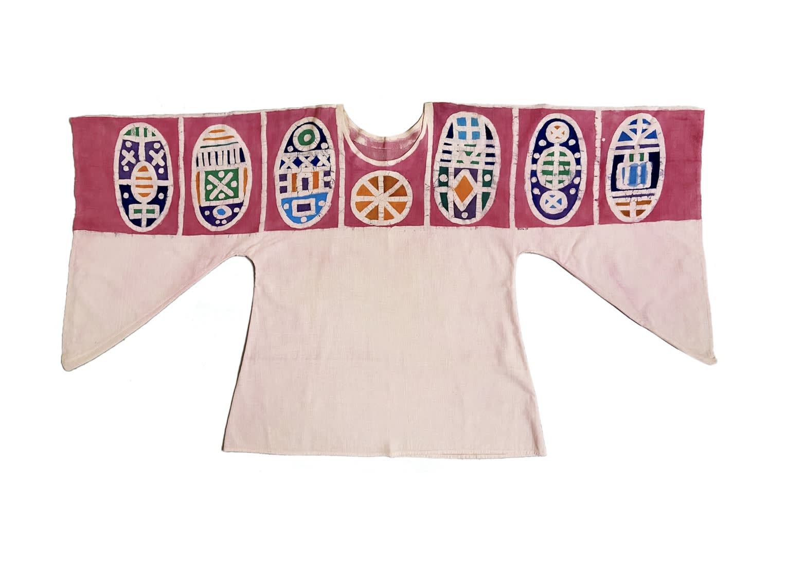 Mira Schendel Dress, serie "Bordados", 1975 Batik on fabric