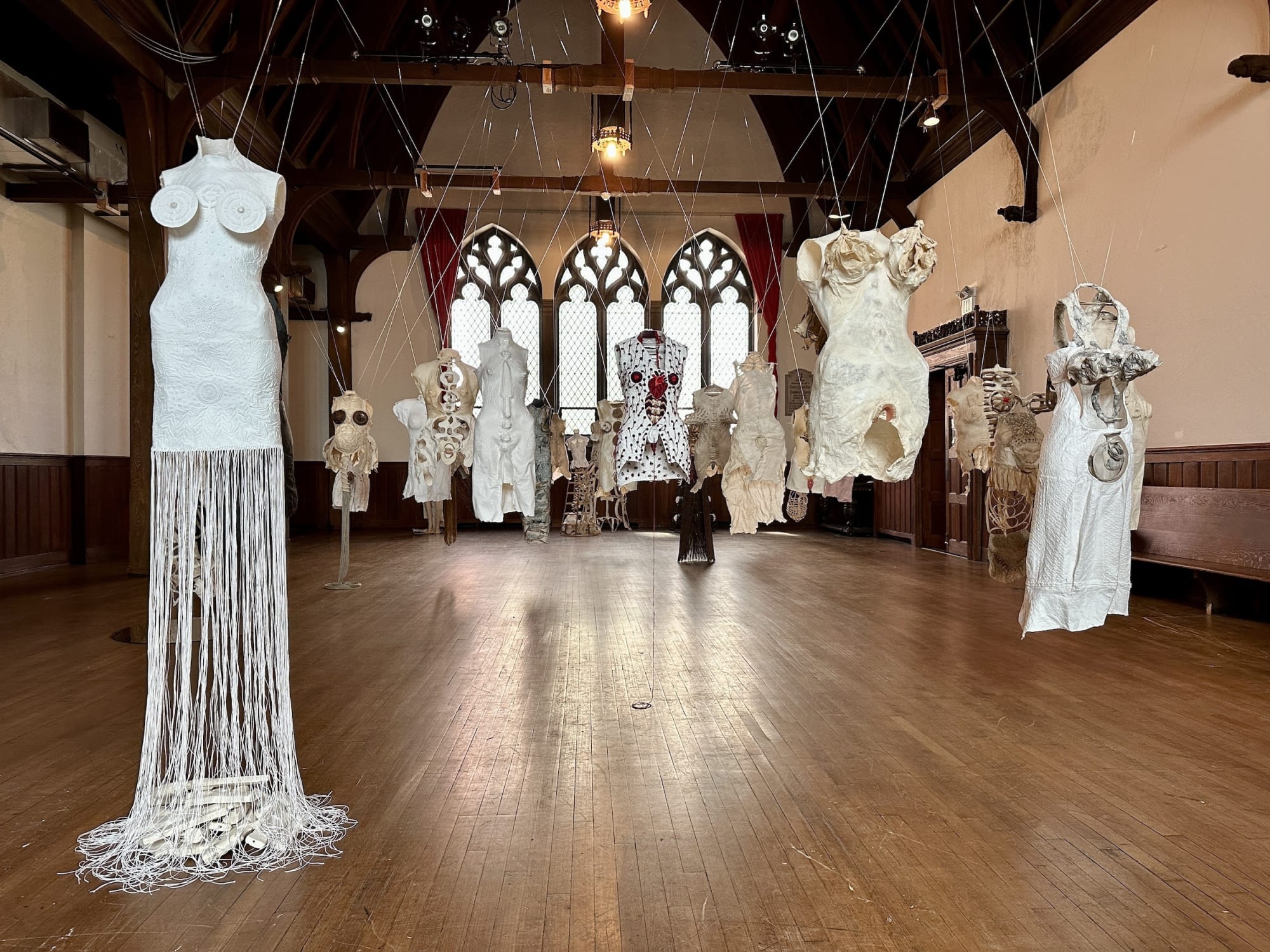 MARTA PEREZ GARCIA Espacios habitados-Inhabited Spaces, an installation in Emmanuel Episcopal Church : Espacios habitados-Inhabited Spaces, an installation in Emmanuel Episcopal Church