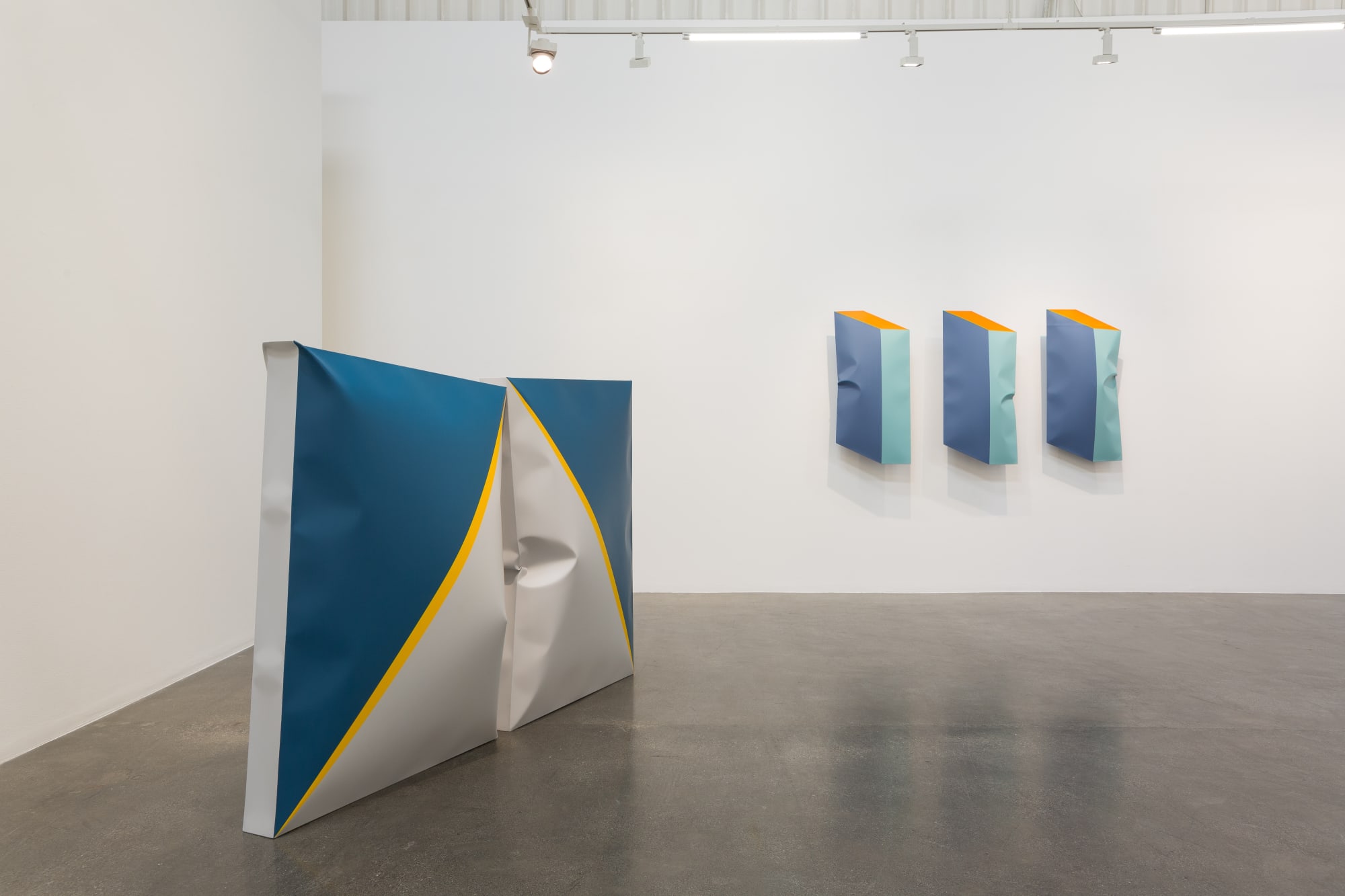 Shaikha Al Mazrou, Expansion / Extension, Installation view, 2020