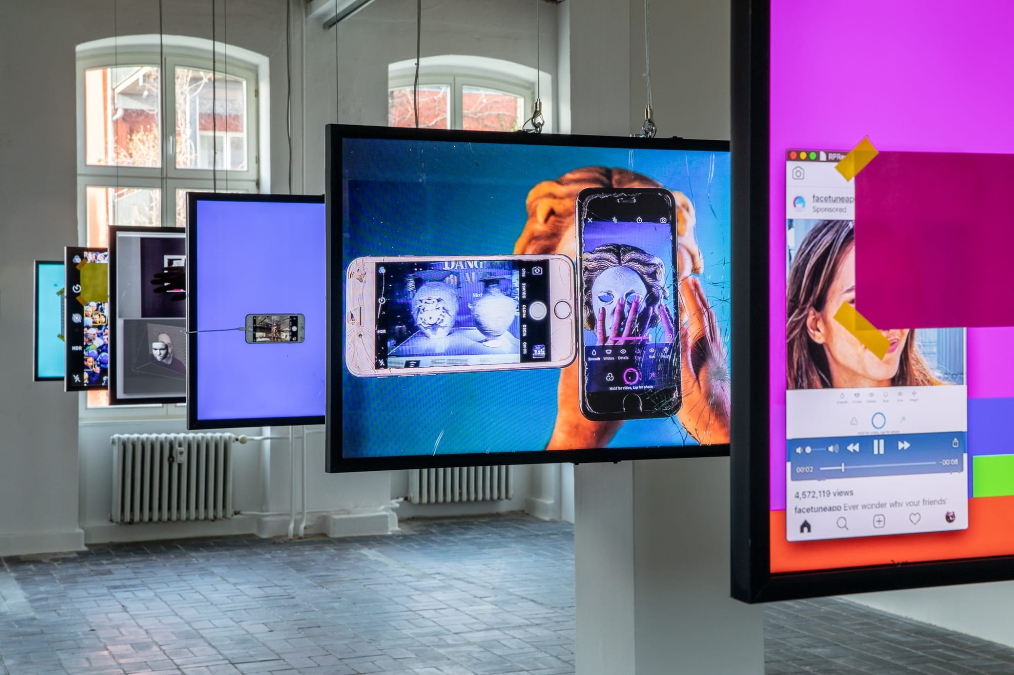 Yazan Khalili, Medusa, 2020, Installation View, Mophradat’s Consortium Commissions KW Insititute Berlin, Photo: Frank Sperling