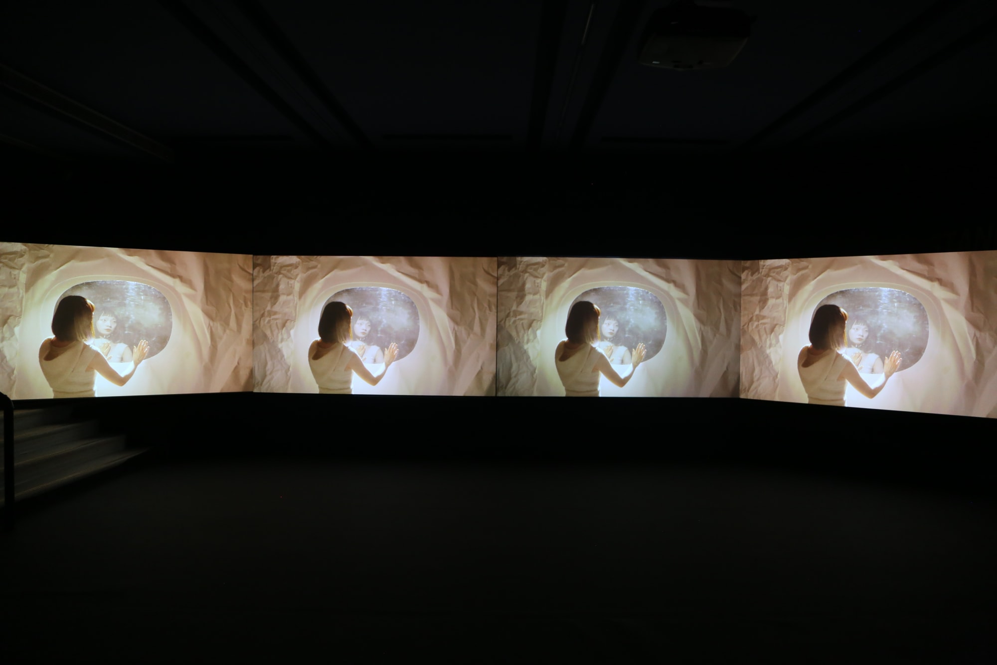 苏图西亚・苏芭芭恩雅 + 袁可如 双个展