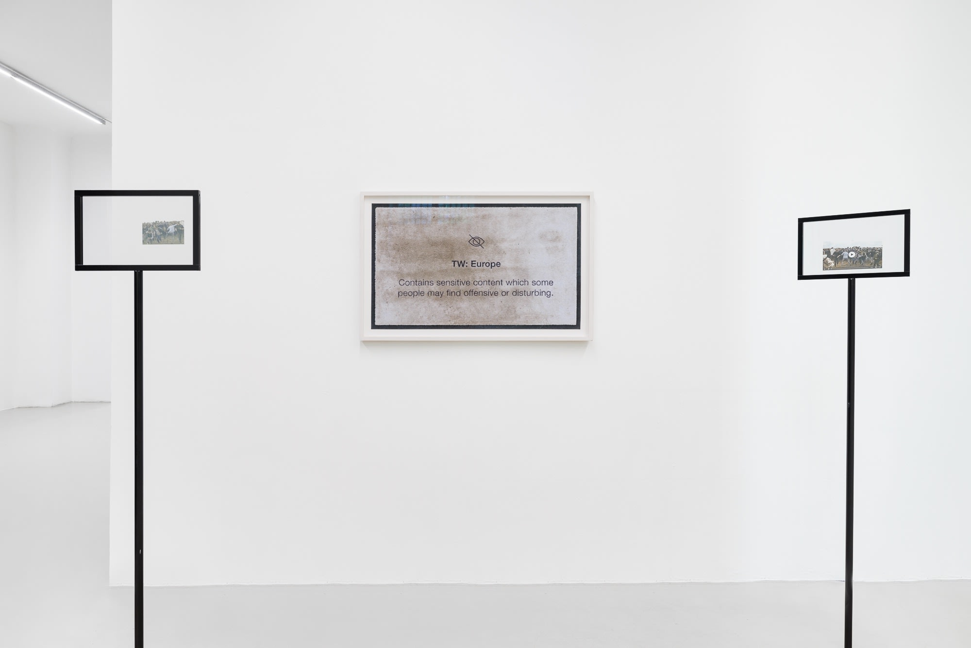 Jonas Höschl Installation View: Sensitive Content, Galerie Kandlhofer, Vienna, 2025