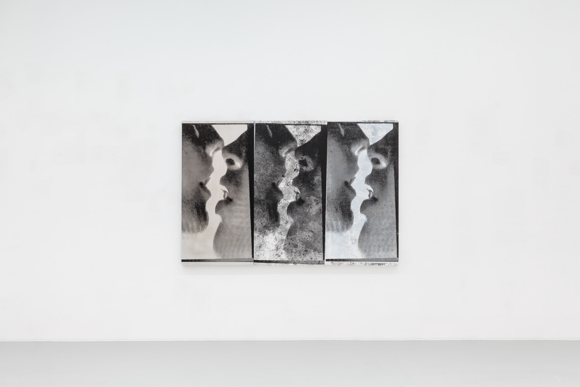 Hannah Perry, Installation View: Film Stills, 2025
