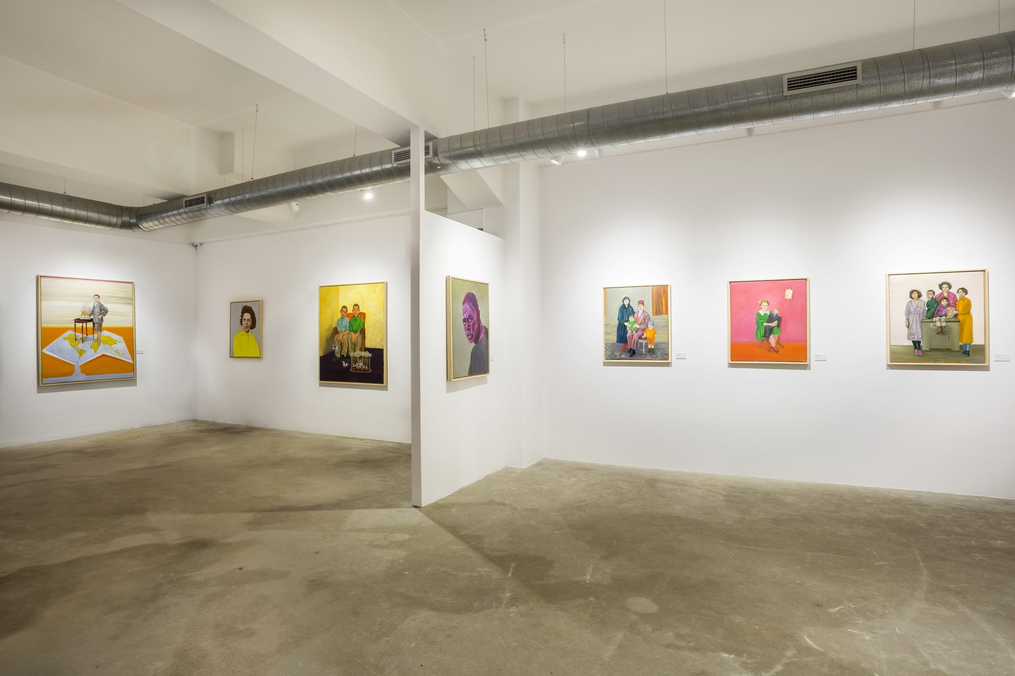 Solo Show Amina Rezki | Photos de Famille