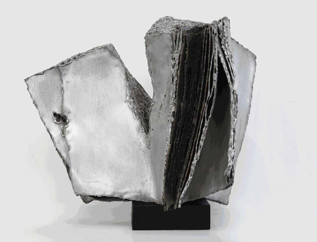 Lacerazione, 1961, ferro e alluminio, cm 74x61x83