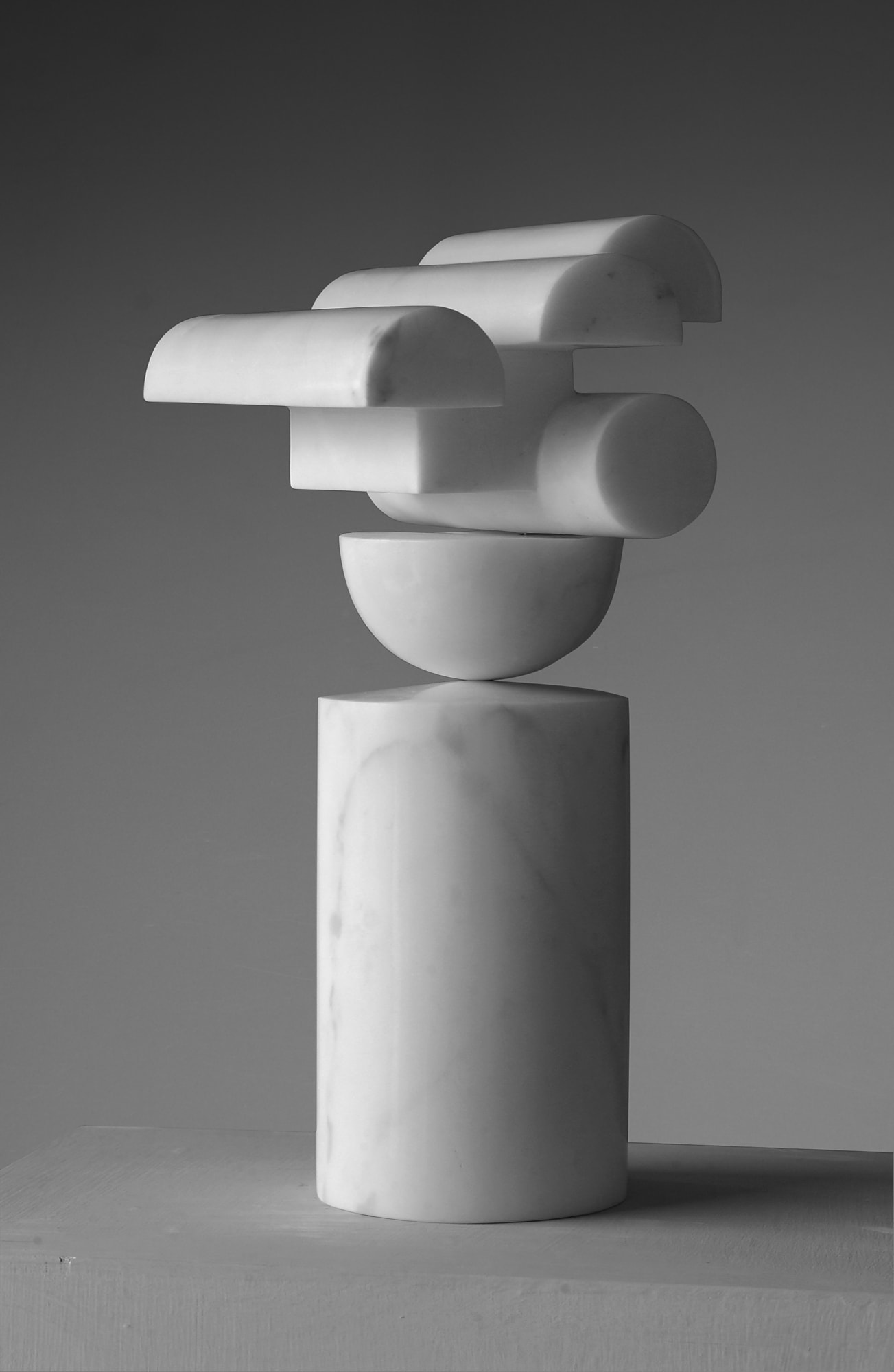 Sogno dell'uomo, 2003, Marmo di Carrara, cm 33x16,5x14