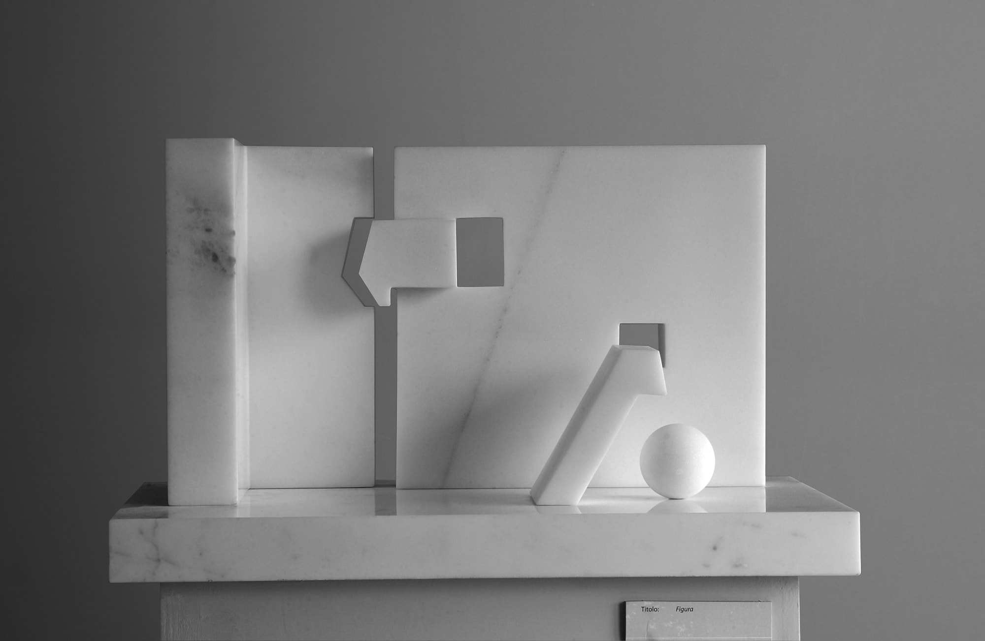 Sogni di marmo, 1996, marmo di Carrara, cm 57,5x34,5x33,5