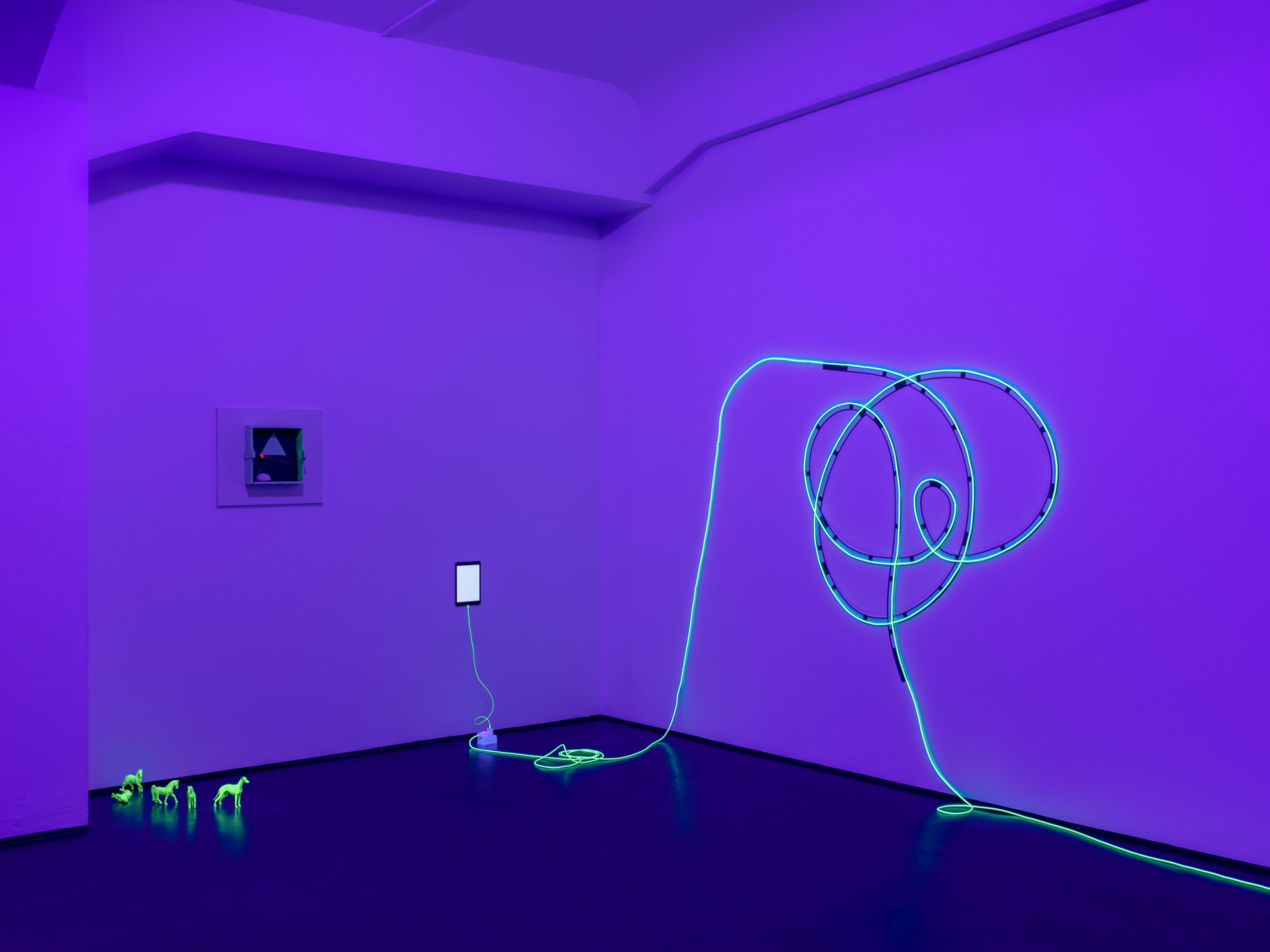 4≠4 | brigitte kowanz