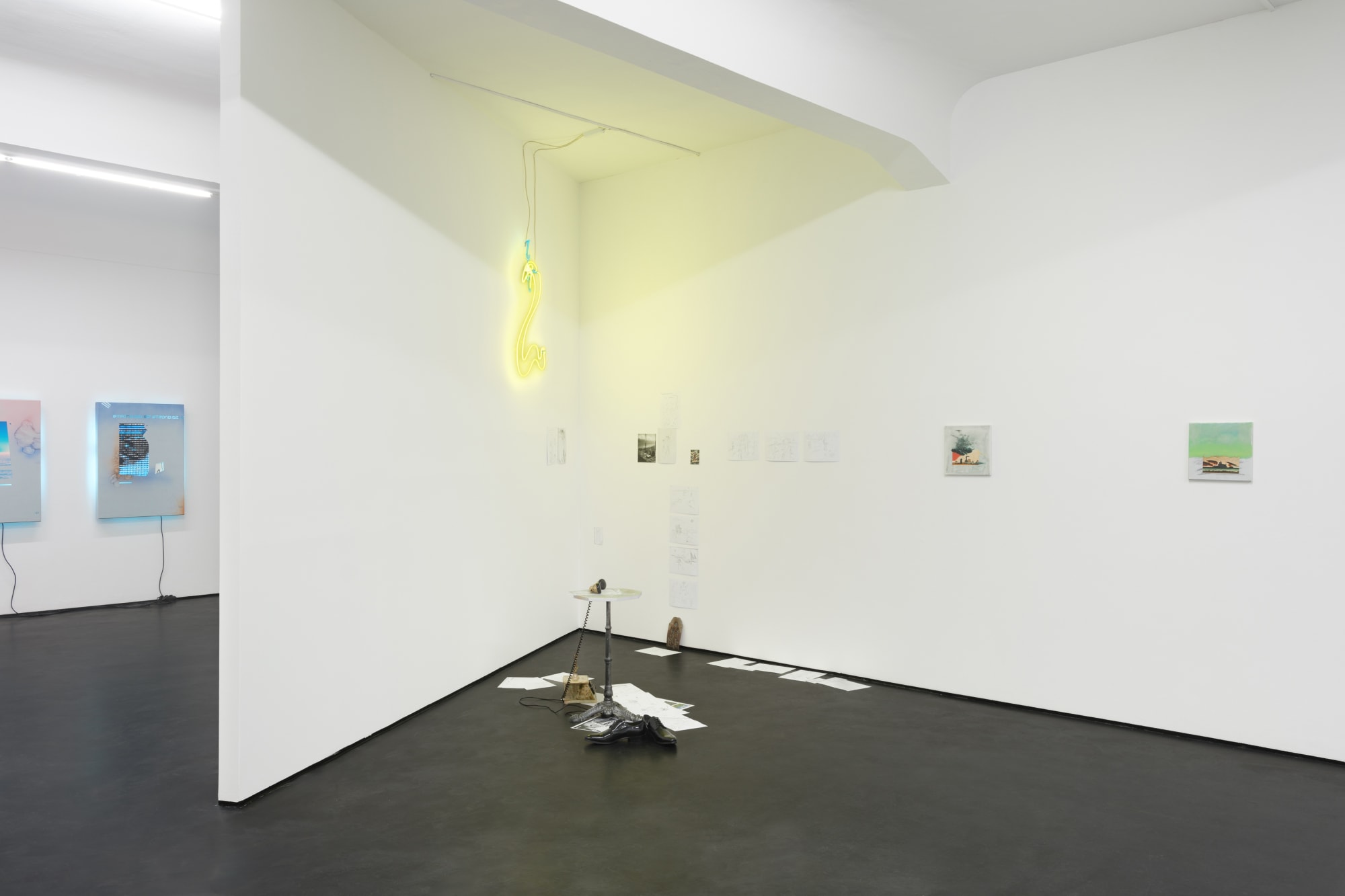 present pendulum | niko abramidis &ne