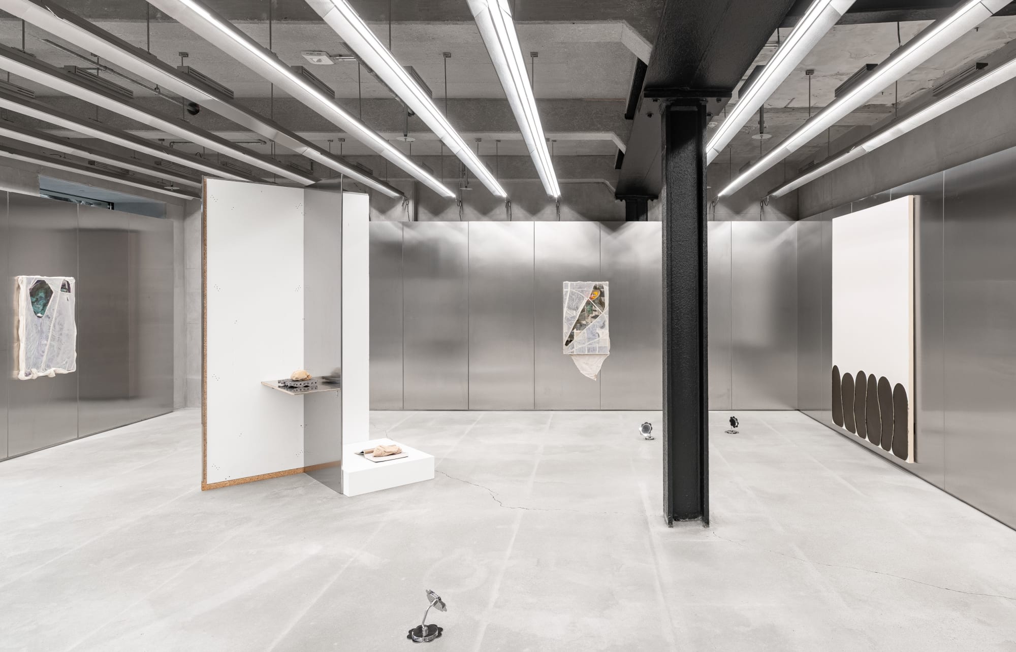 objects in mirror are closer than they appear | munich