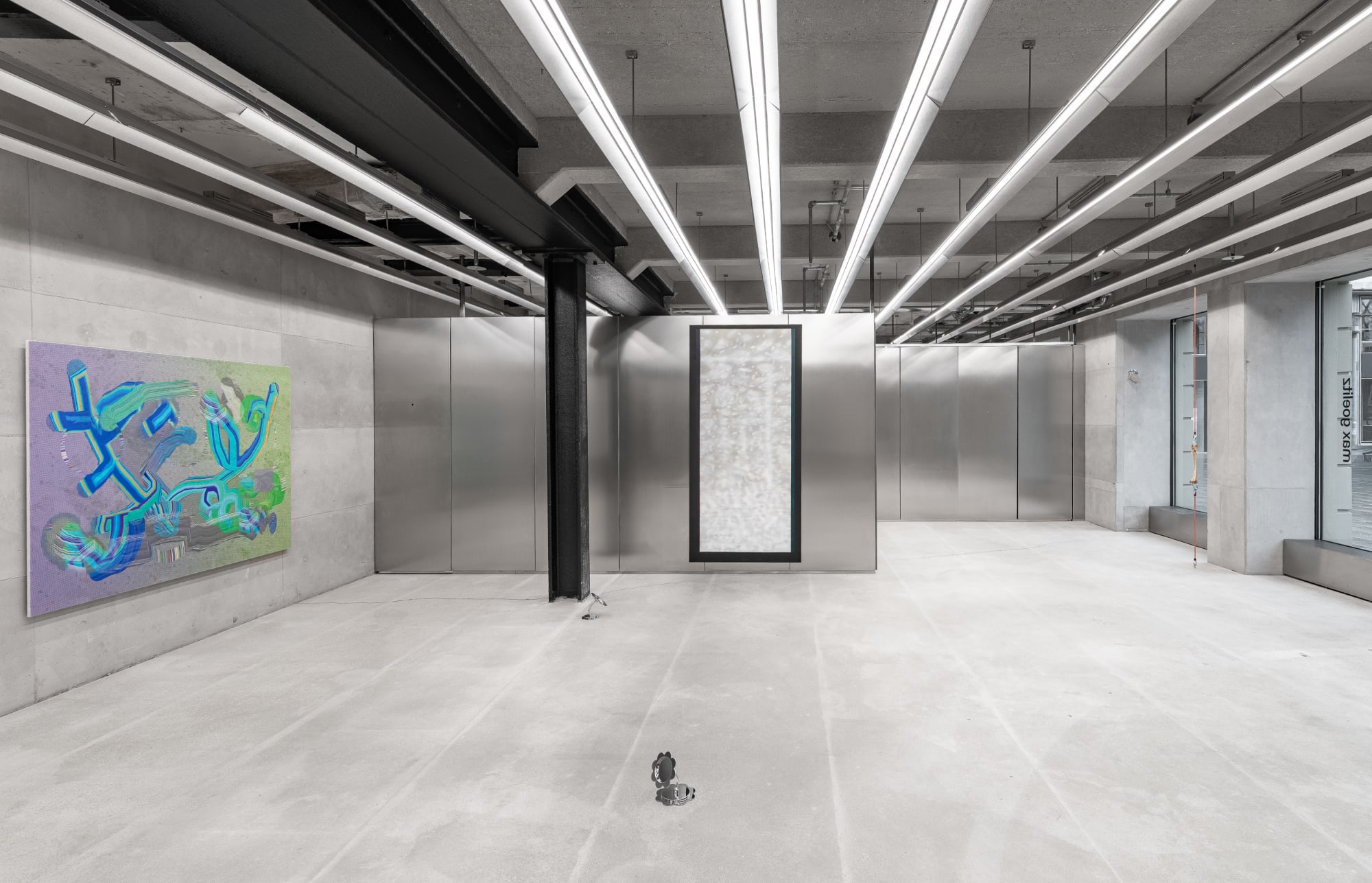 objects in mirror are closer than they appear | munich