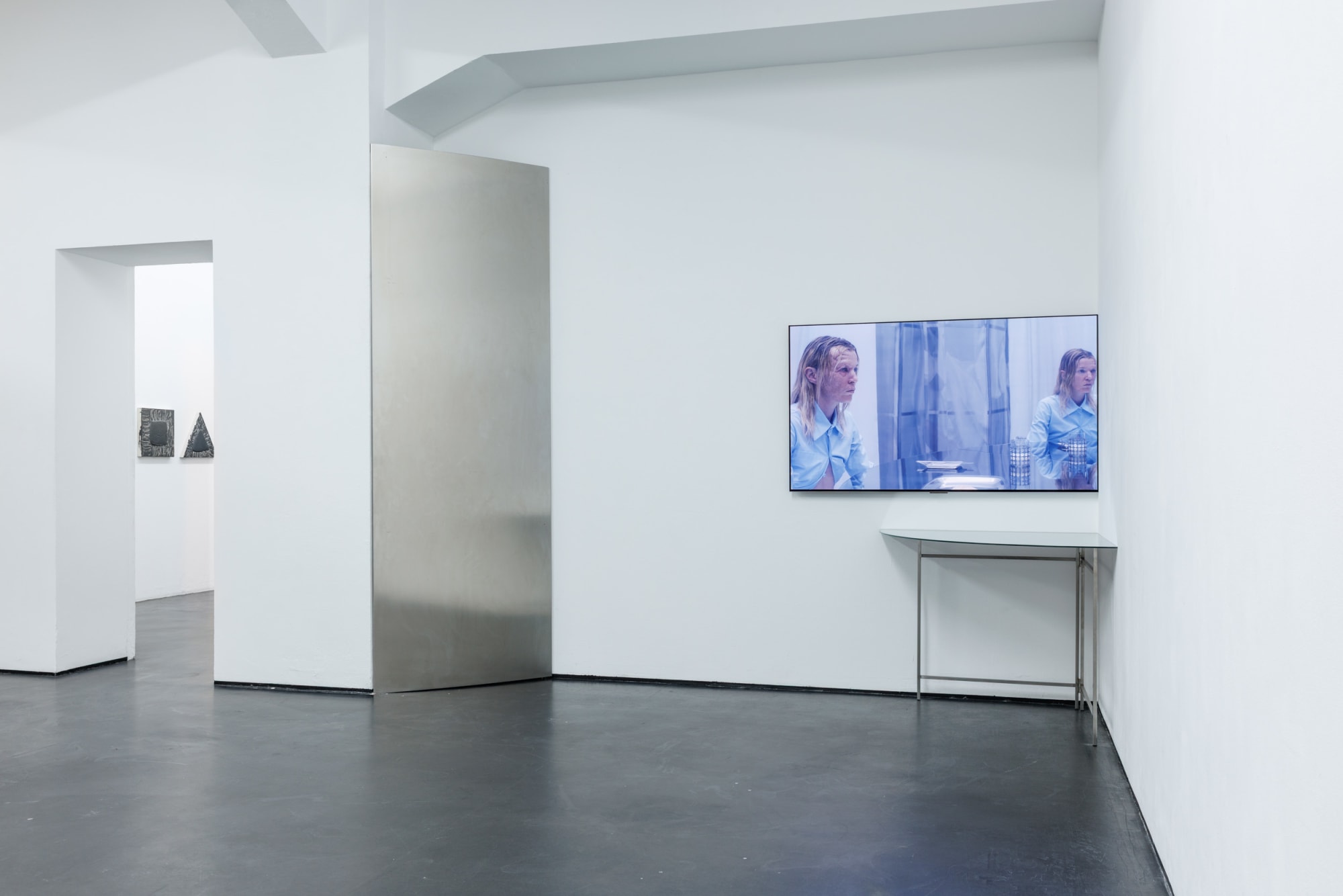 objects in mirror are closer than they appear | berlin