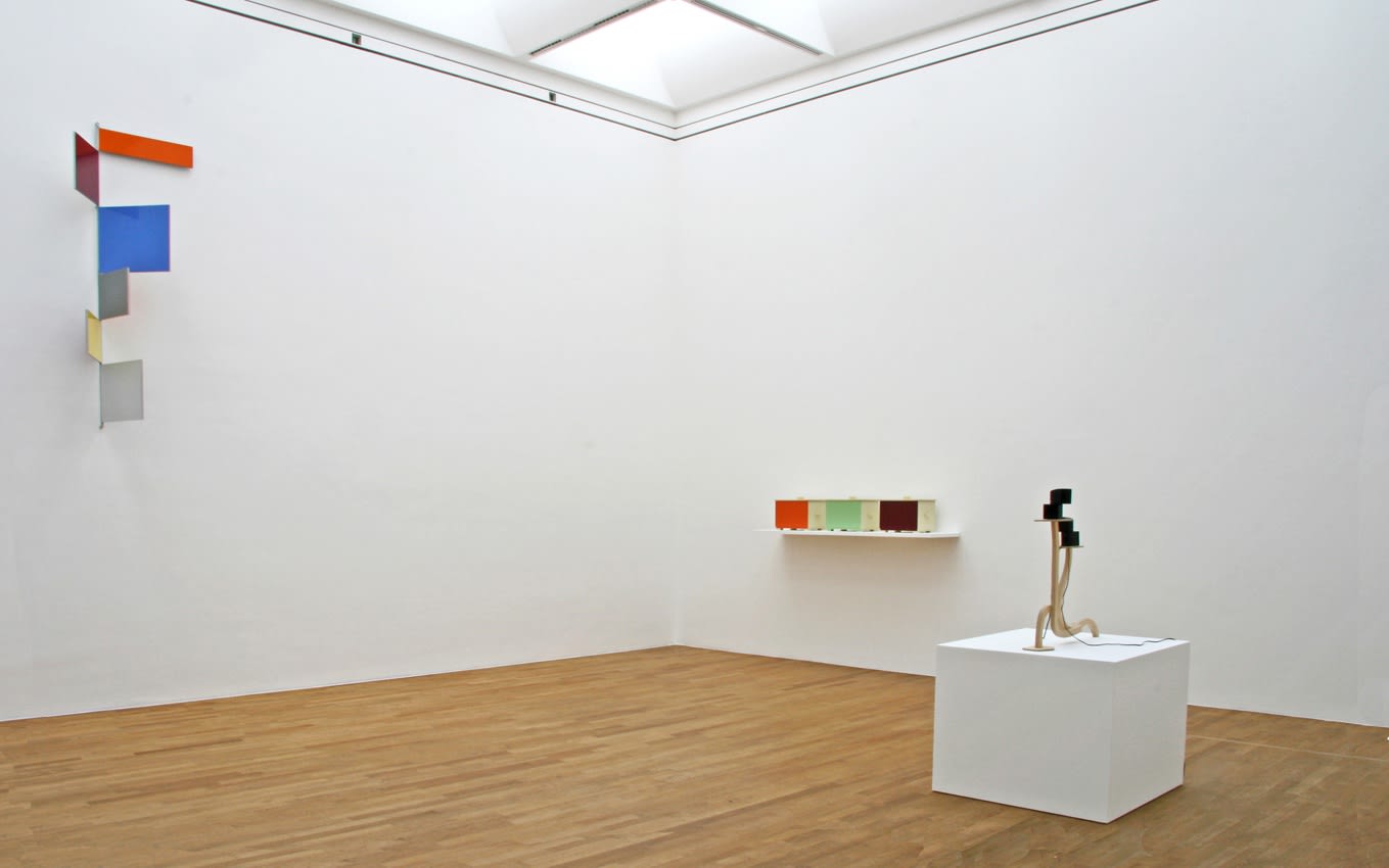 Installationsansicht „Discontinuity, Paradox & Precision“, Kunstmuseum Bonn (2008) Photo: Reni Hansen