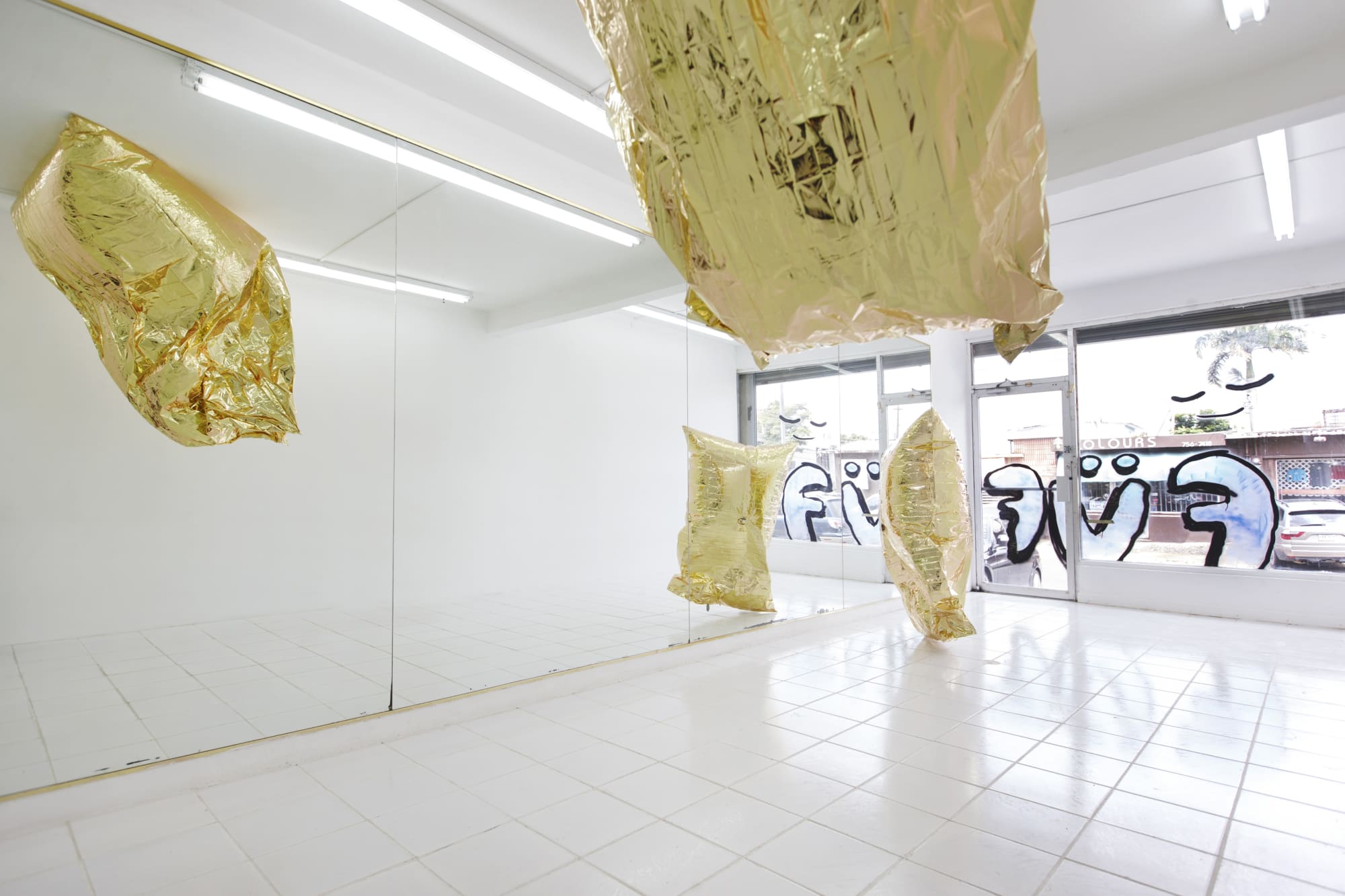 Installation view FUF (Fuck You Forever), Embajada (2018) | Photo: Embajada