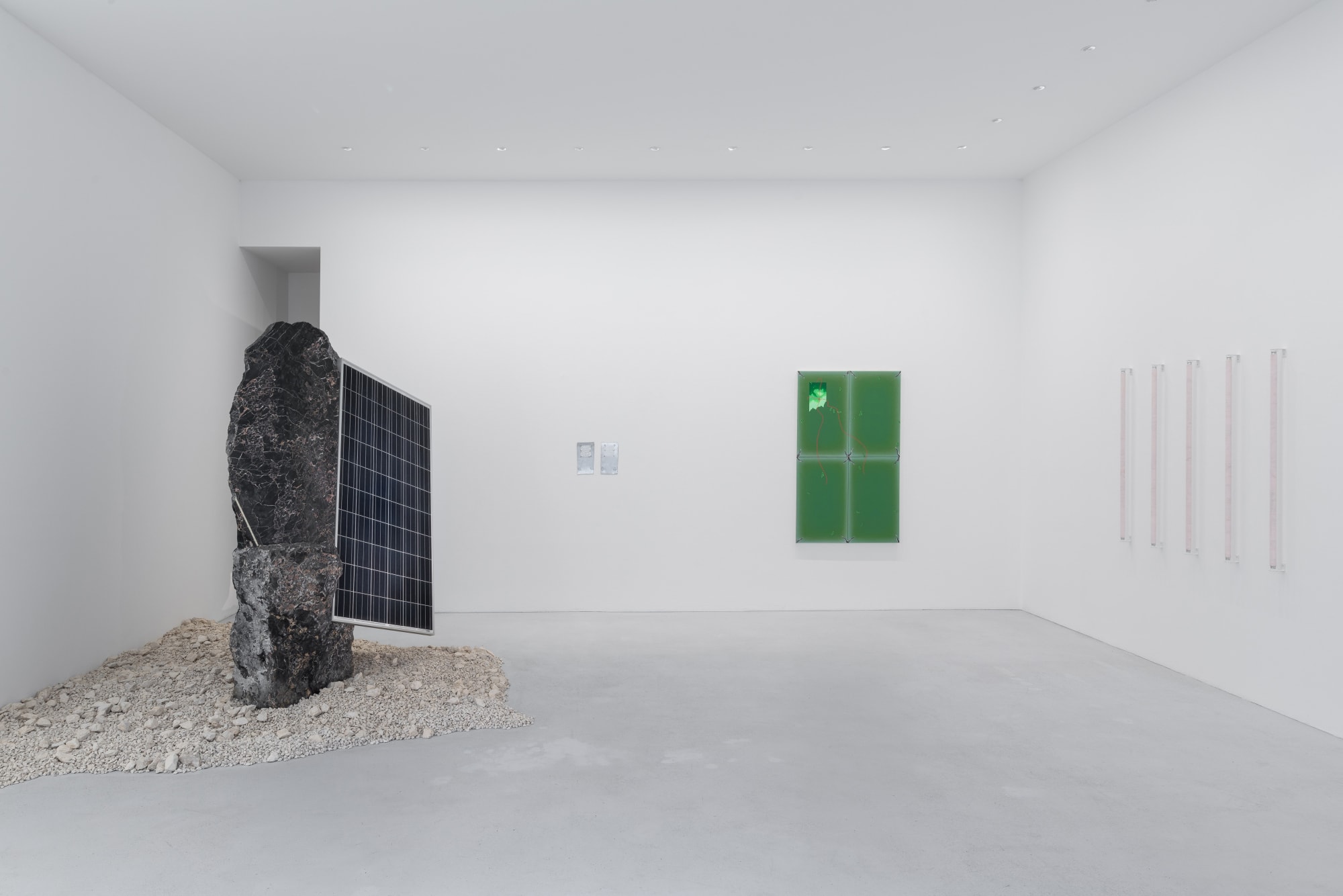 Installation view inventing the past, max goelitz(2021) | Photo: Dirk Tacke