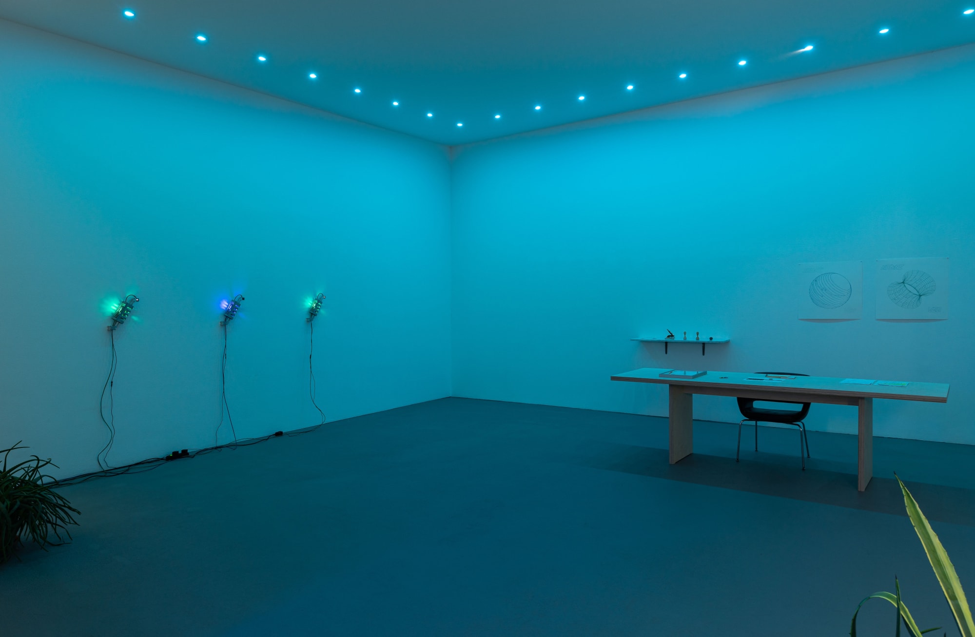 Installation view New World Node, max goelitz (2022) | Photo: Dirk Tacke