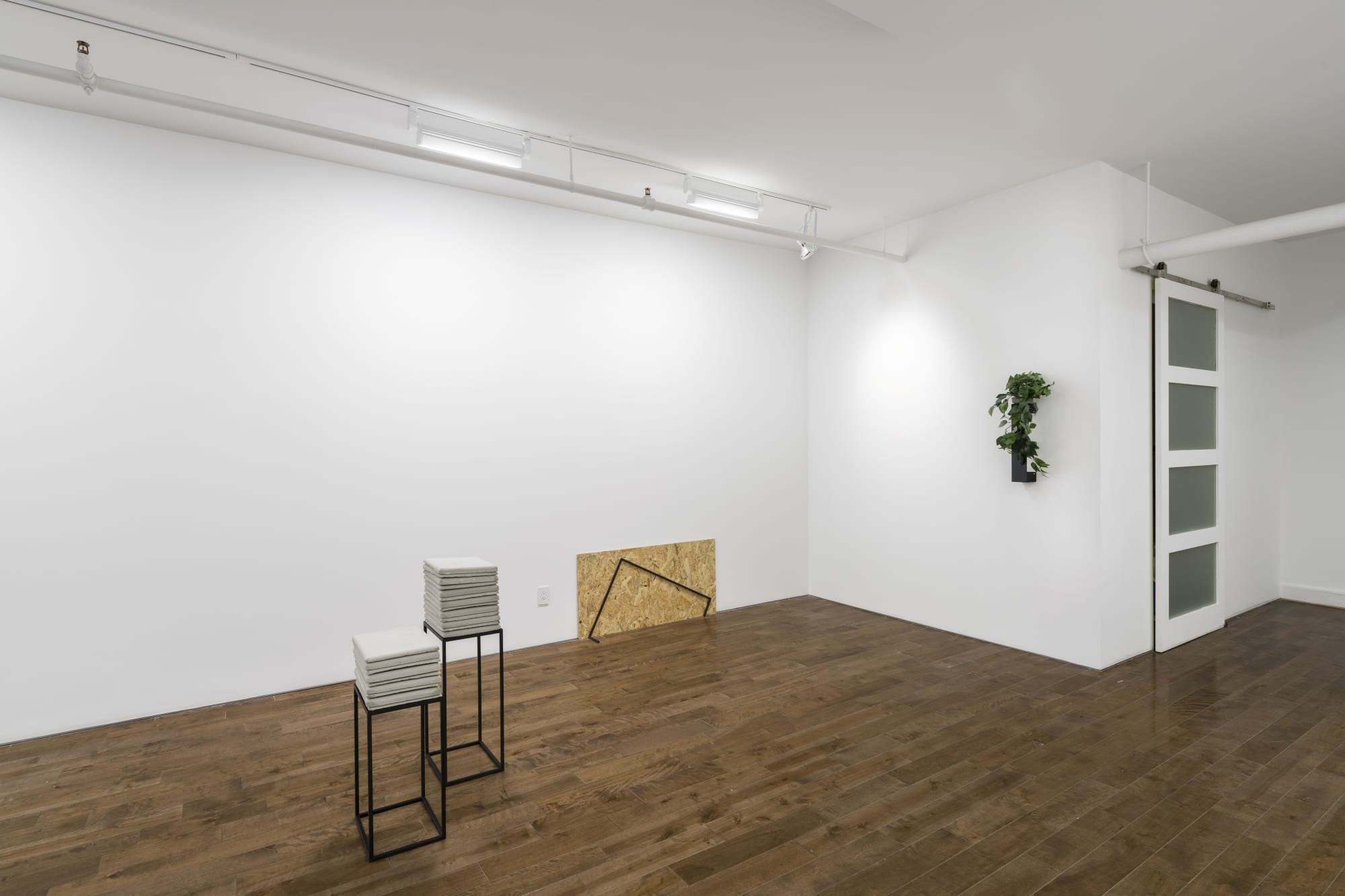Chris Kline and Valerie Kolakis exhibition view at McBride Contemporain