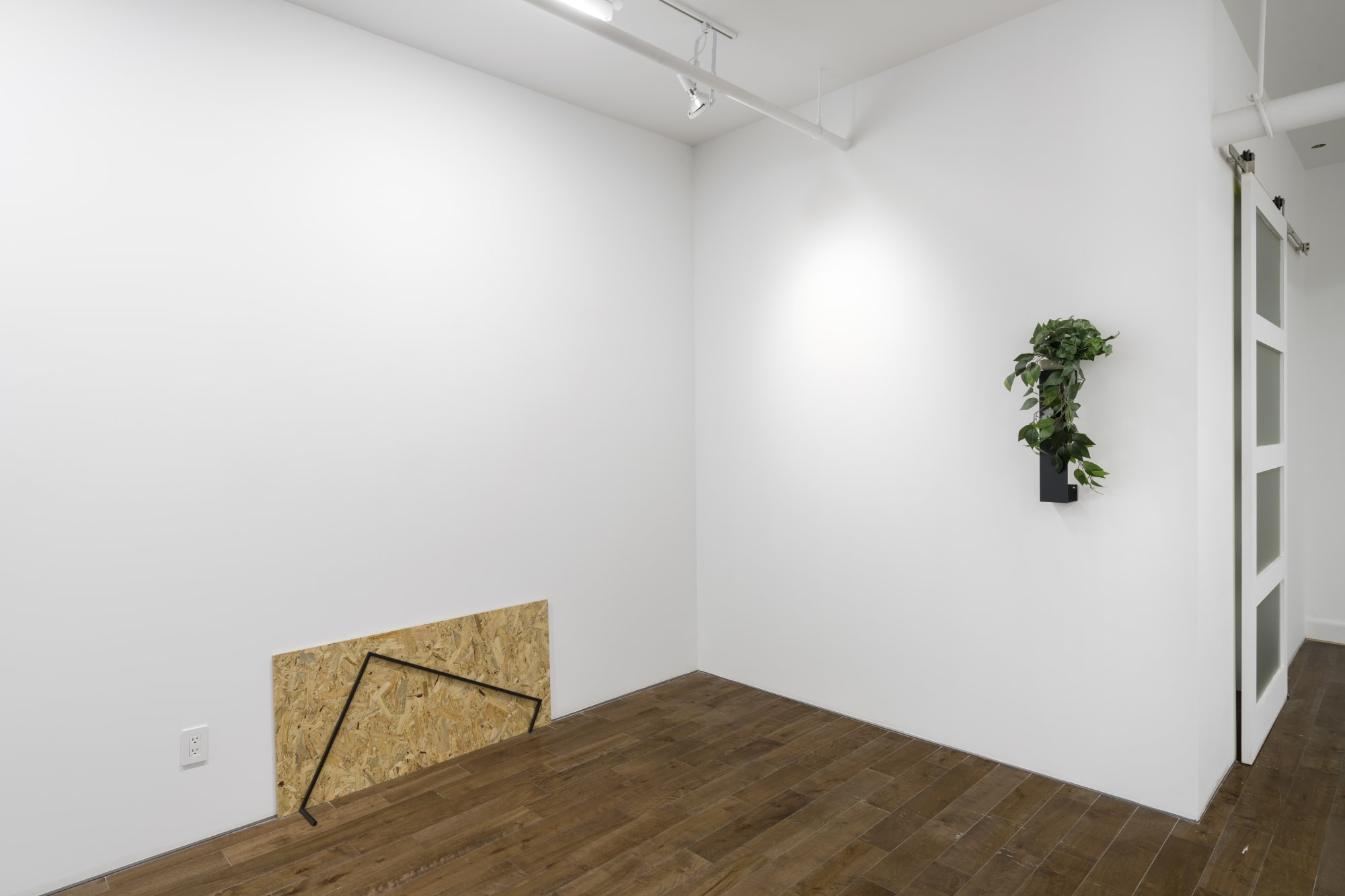 Chris Kline and Valerie Kolakis exhibition view at McBride Contemporain