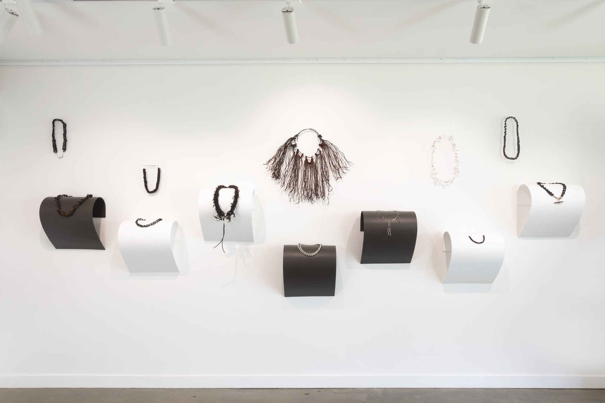 Shell Edge: Dominic White