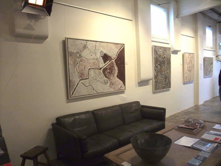 Lloyd Kwilla: Jumuwarnti (Many Waterholes)