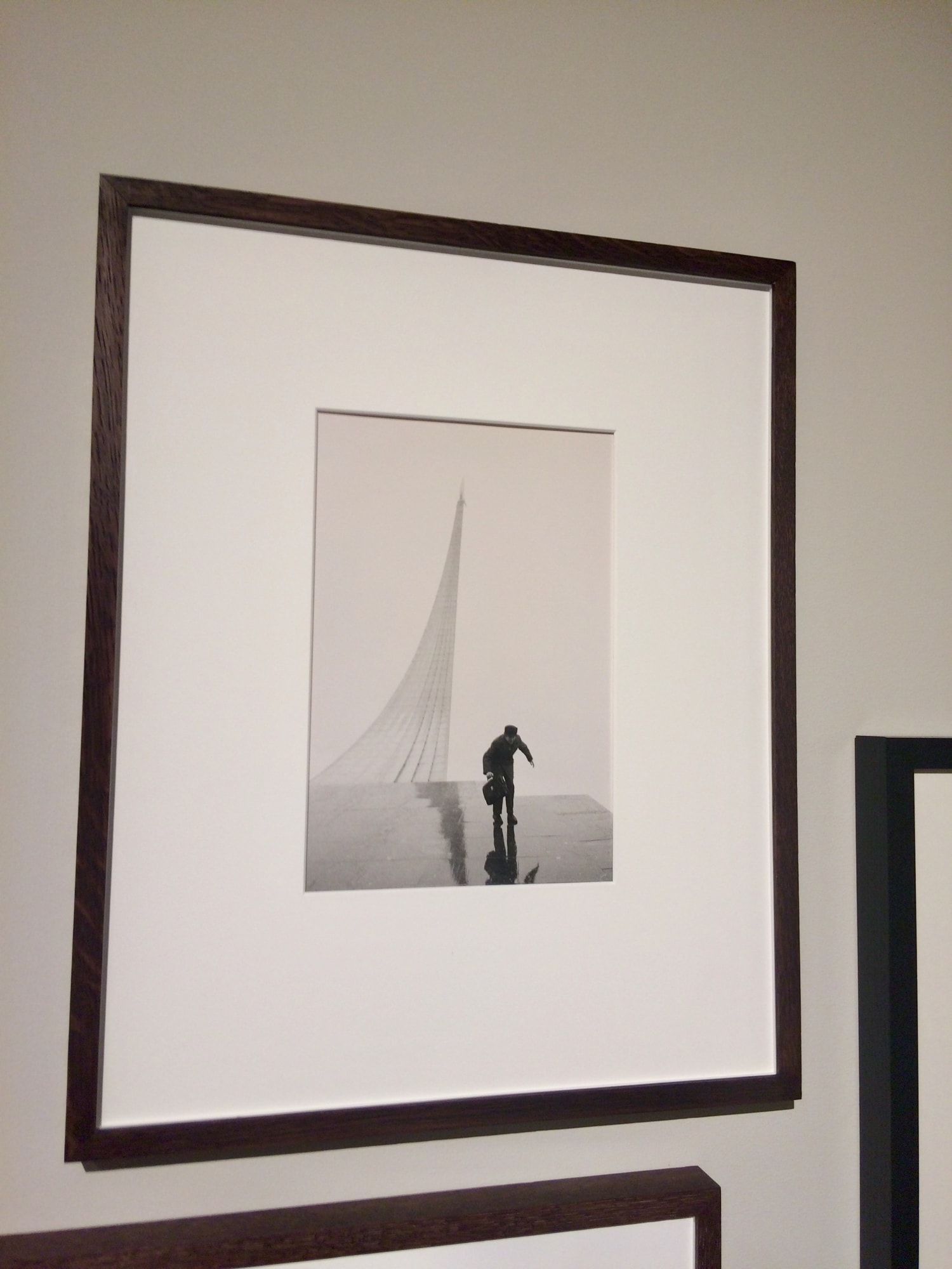 MMX GALLERY , BOOTH D20, PHOTO LONDON 2019 Brian Griffin - Museum of Cosmonautics Moscow, 1974