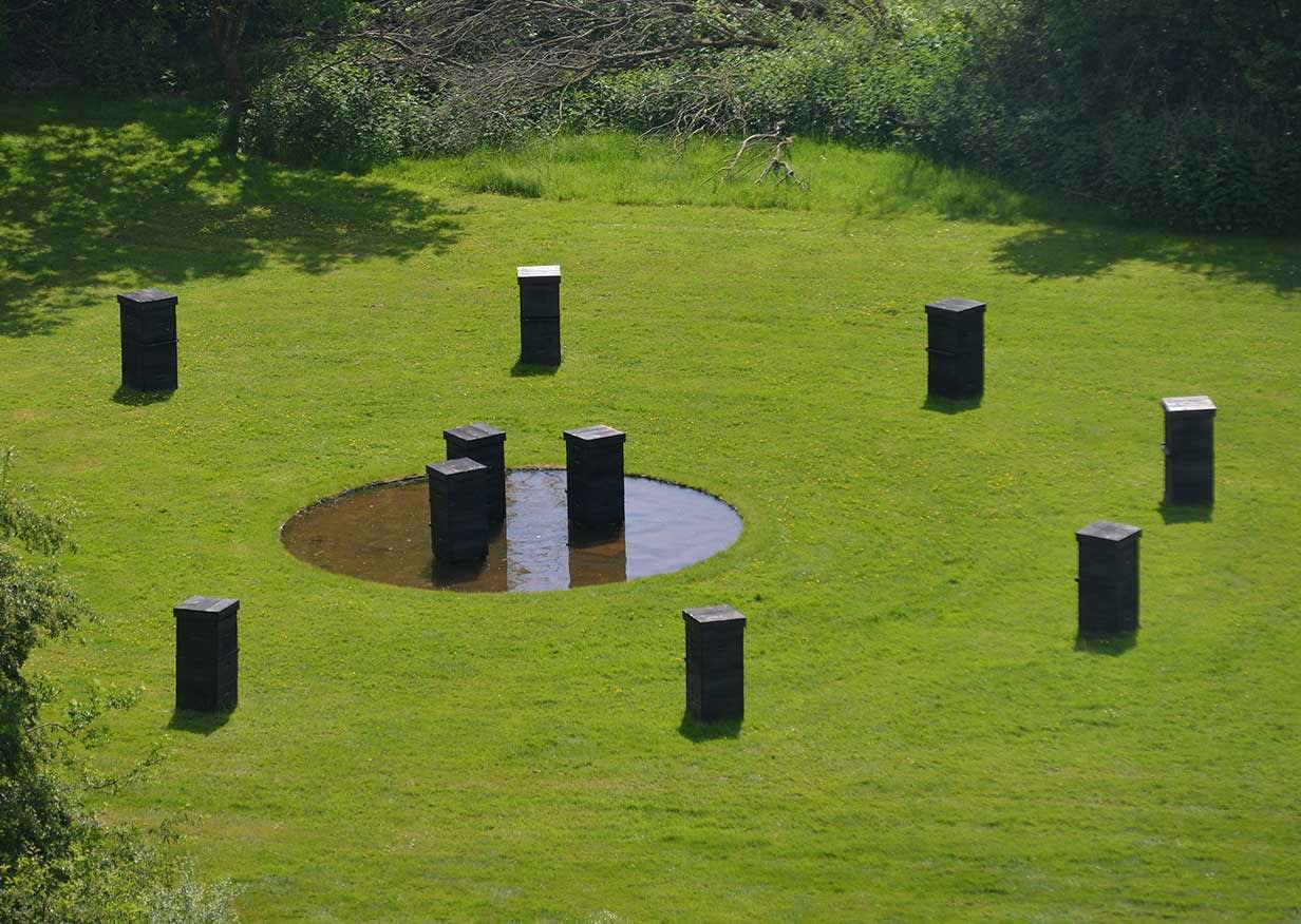 VII Biennale Herning, Socle du monde, To Challenge The Earth, The Moon & The Stars.