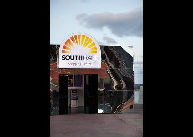 Christoph Büchel, Land of David - Poynduk: The Promised Mall