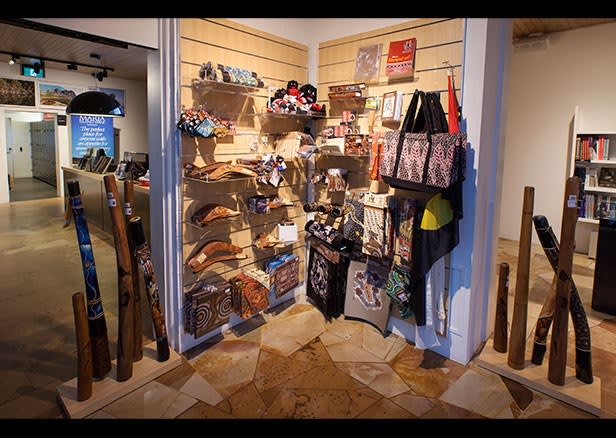 Christoph Büchel, Land of David - Poynduk: The Promised Mall