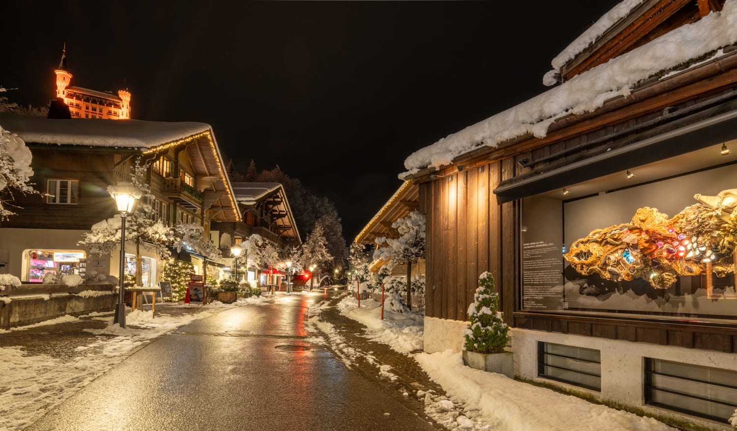 The Little Art Window: RACHEL MARKS "OUROBOROS"