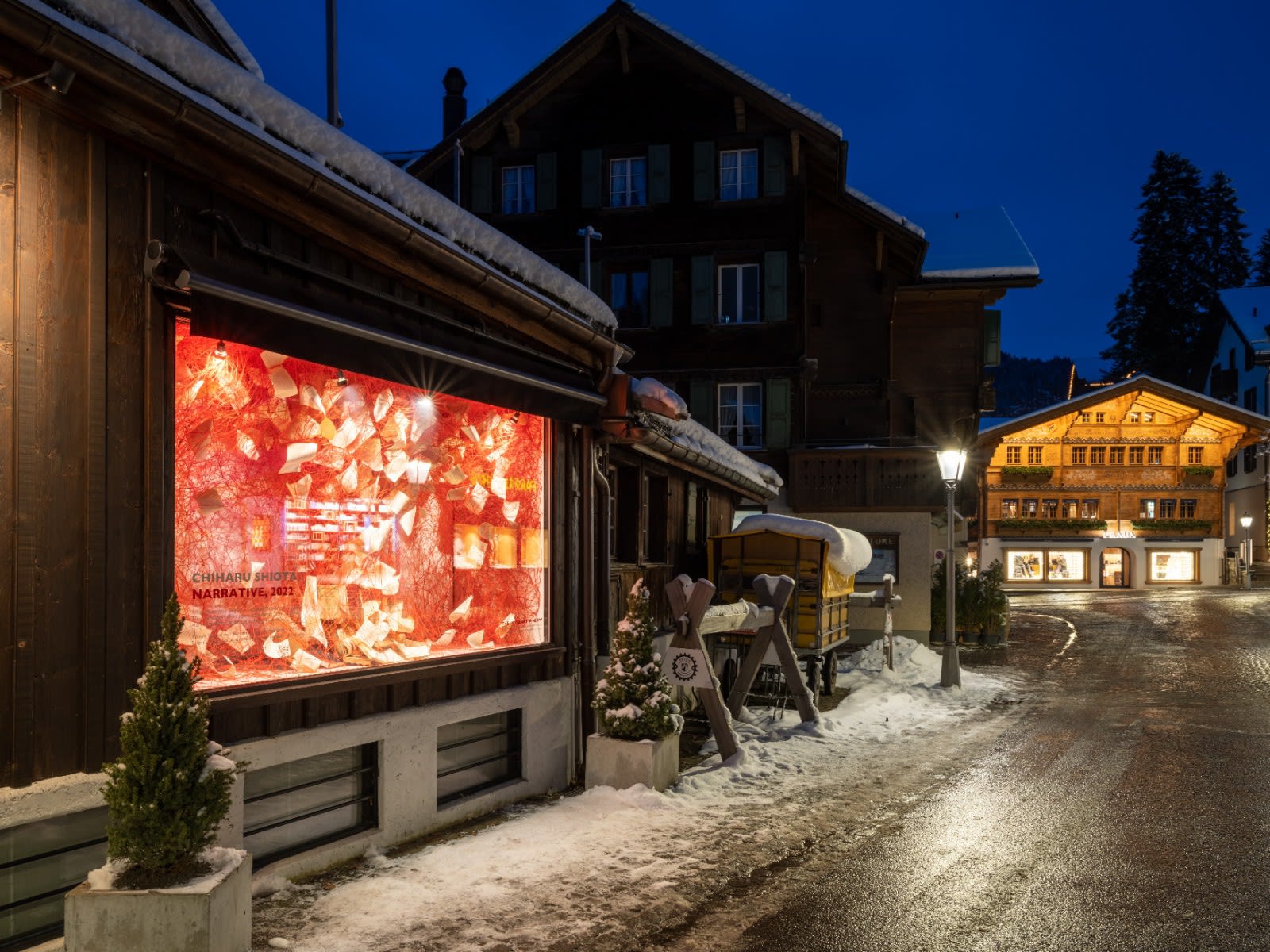 The Little Art Window: CHIHARU SHIOTA "NARRATIVE"