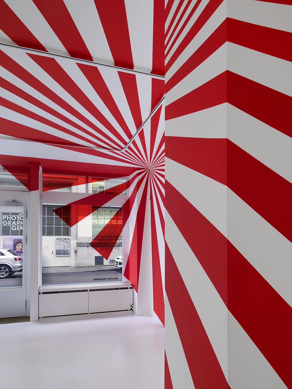 Some perspectives on painting: Borgeaud - Frize - Varini